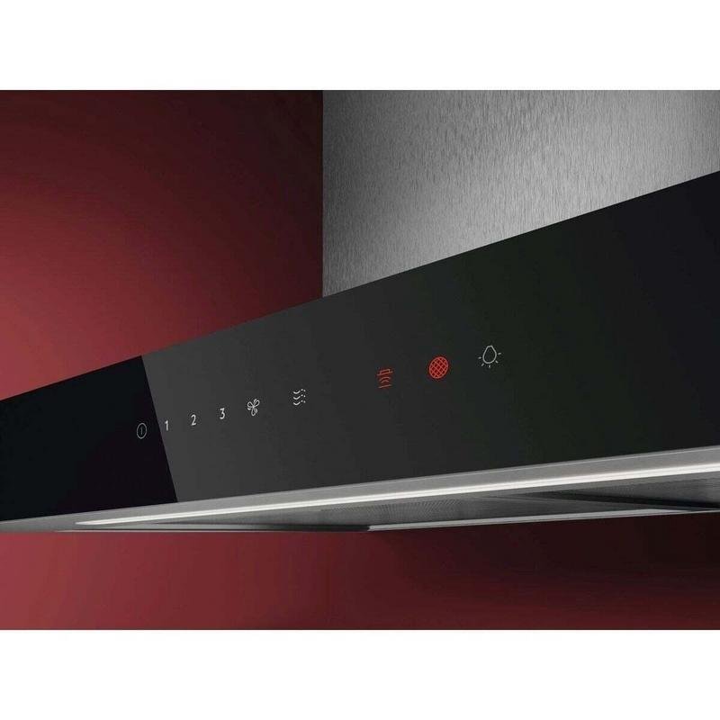 Detalle 2 de Campana extractora AEG GB67D61HL Recirculación 60 cm con control táctil y función Booster