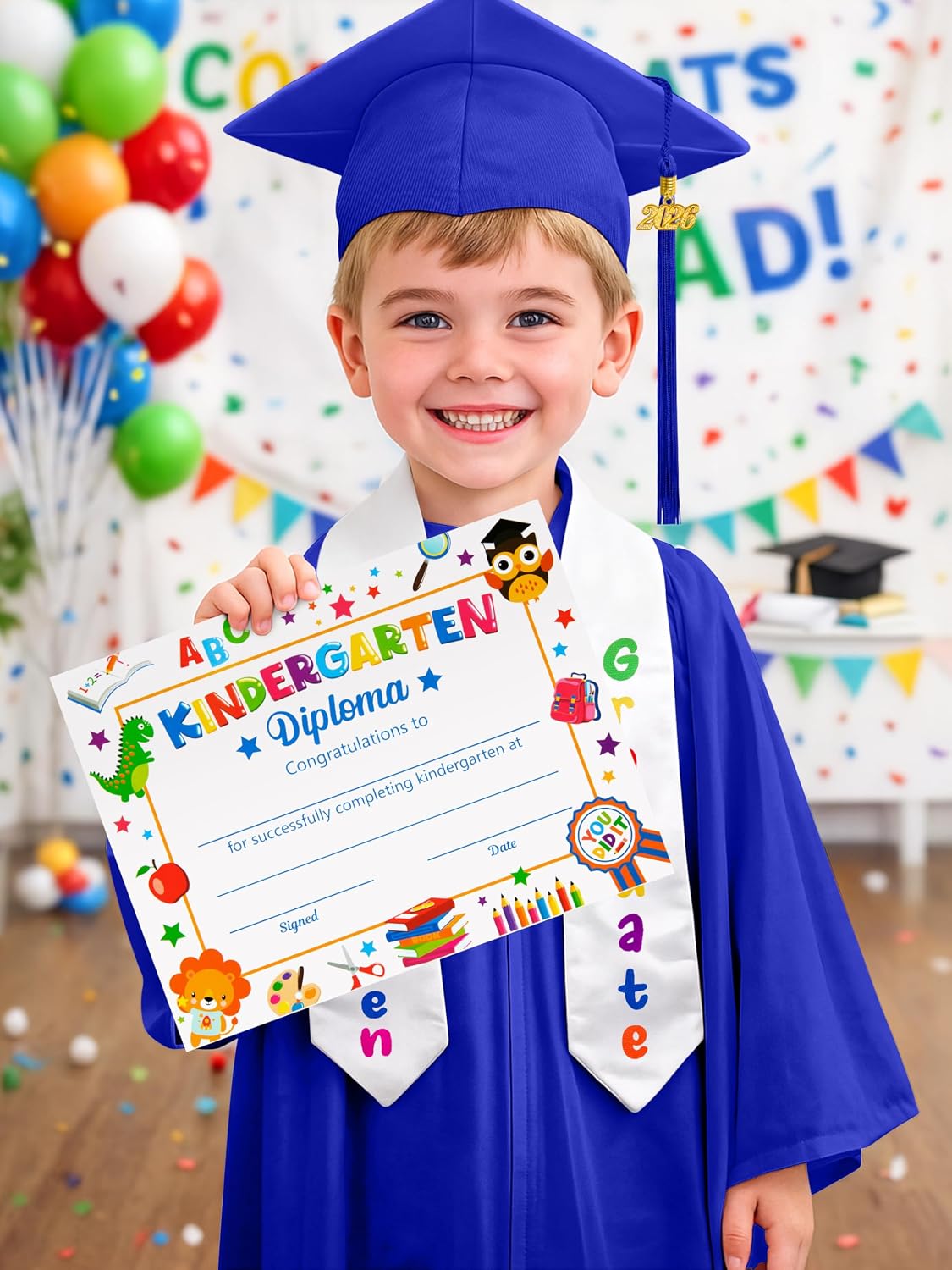 Detalle 2 de QZYL Kindergarten Graduation Cap and Gown Set (2026) with Tassel & Certificate