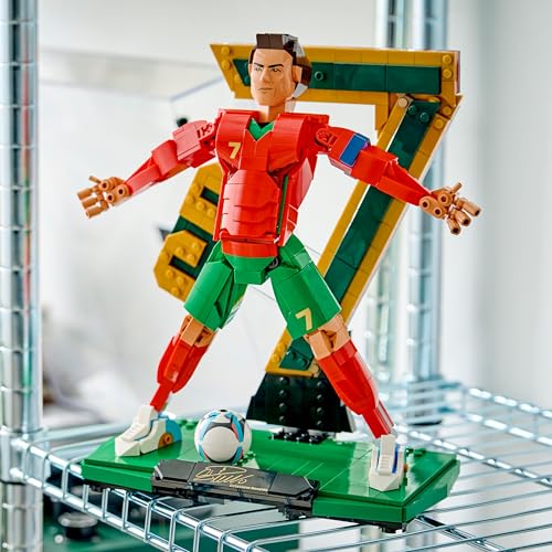 Detalle de LEGO Editions Cristiano Ronaldo – Légende du Foot : Figurine 3D à exposer