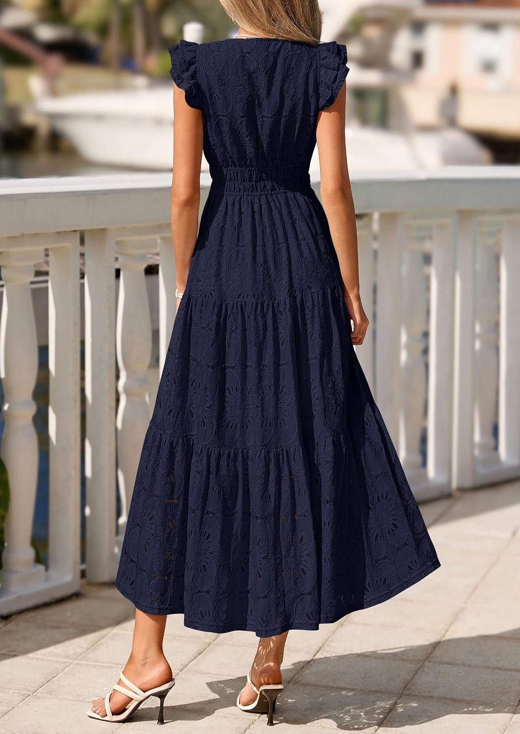 Detalle de PRETTYGARDEN Womens Boho Maxi Dress – Floral Lace Eyelet V-Neck, 2026 Summer