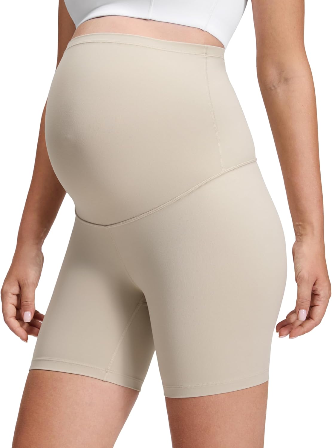 Detalle de CRZ YOGA Women's Butterluxe Maternity Shorts Over The Belly