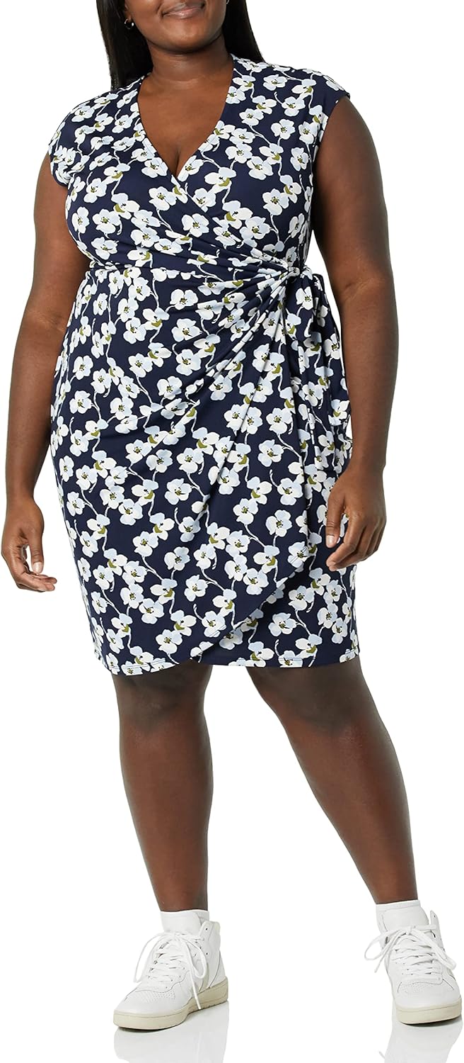 Thumbnail 6 de Amazon Essentials Damen Wickelkleid mit Flügelärmeln – klassisch, bequem & für Übergrößen erhältlich
