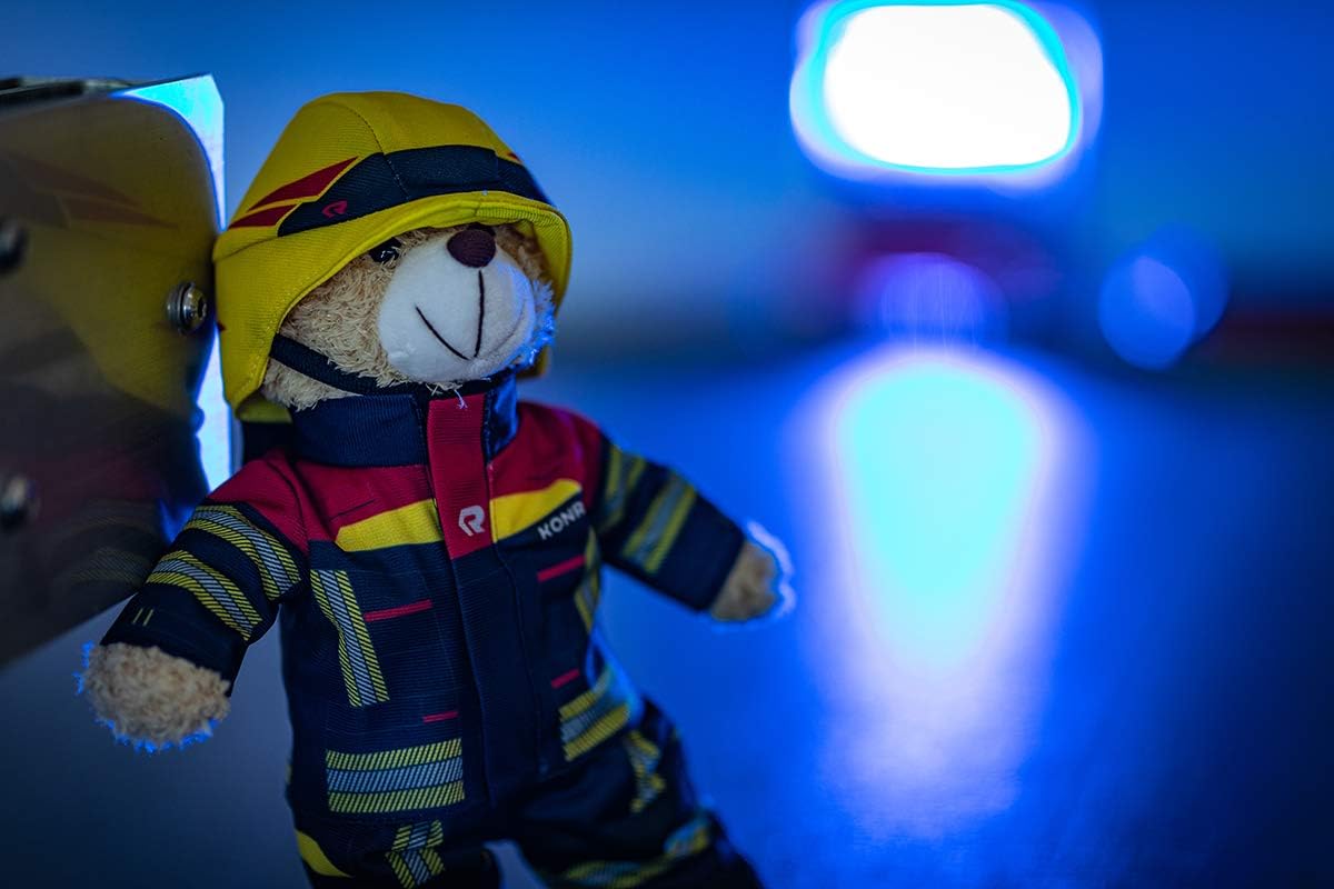 Detalle 2 de SIMBA Rosenbauer, pluszowy miś strażak 30 cm z odpinanym kaskiem