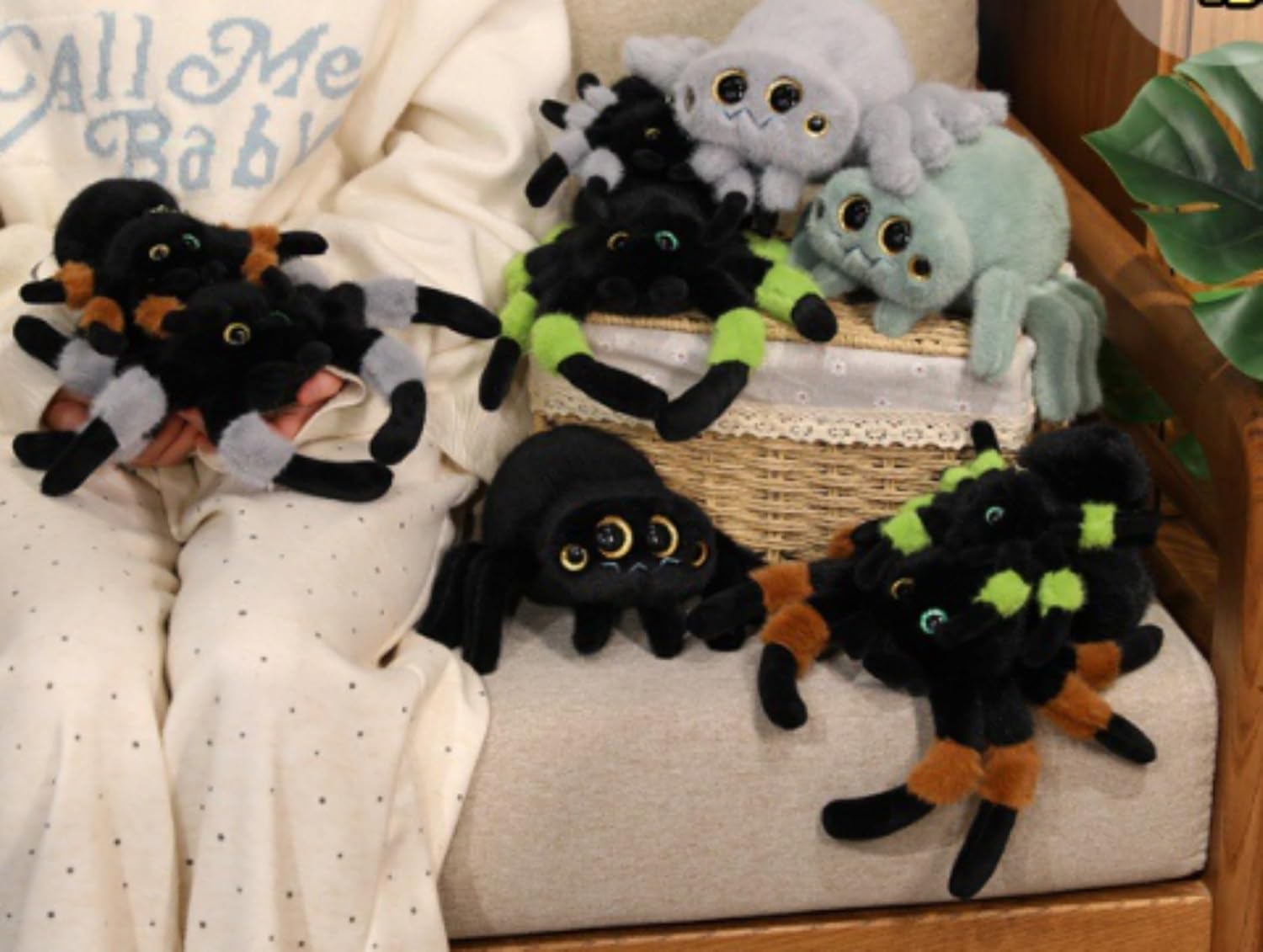 Thumbnail 4 de TROYSINC Vieräugige Spinne Stofftier als Plüschtier & Wurfkissen (16 x 25 cm), Schwarz