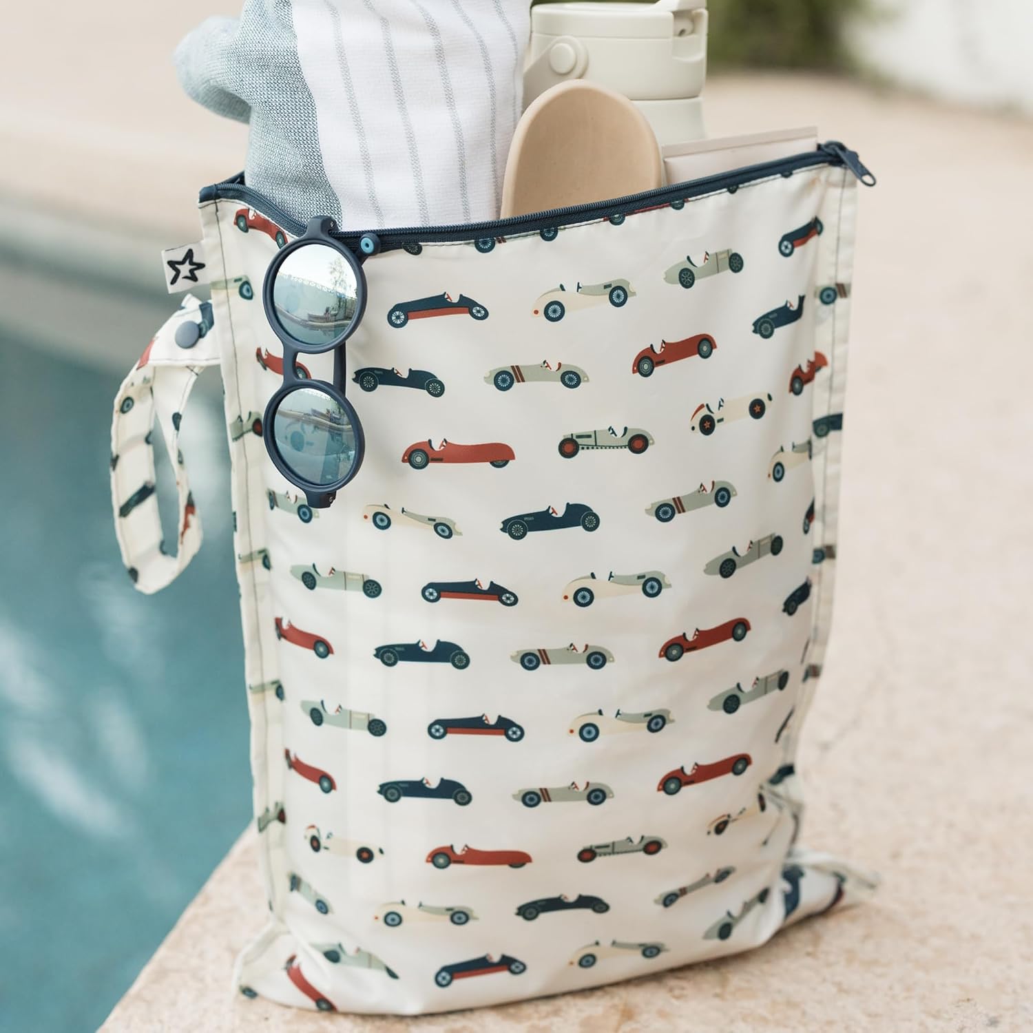 Detalle 1 de Tiny Twinkle BGW Wet Bags, 2-Pack Waterproof Polyester with Rugby Stripes and Vintage Cars