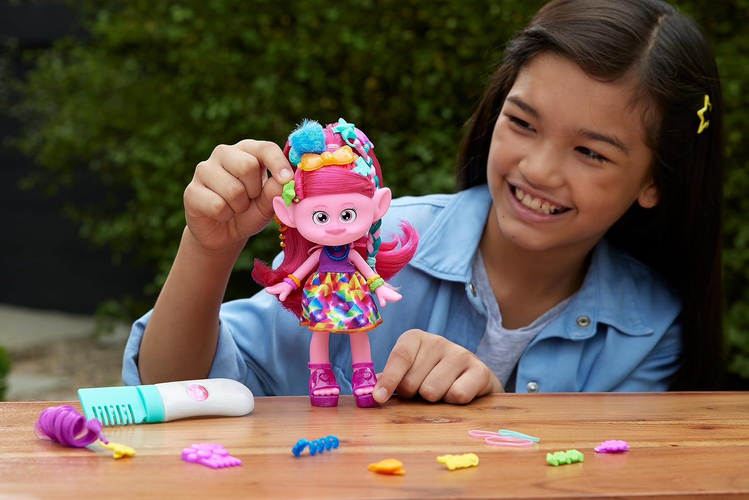 Detalle 2 de Mattel Trolls Poppy 15 accessoires