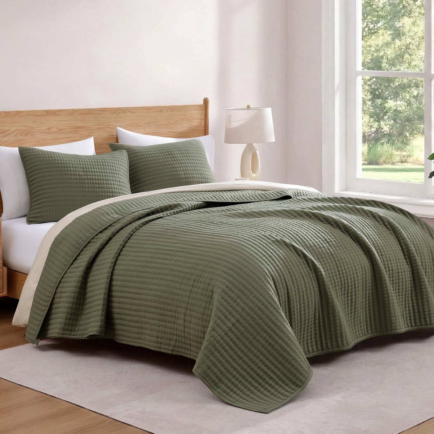 Detalle 2 de WRENSONGE King Size Quilt 3-Piece Lightweight Bedding Set in Olive Green
