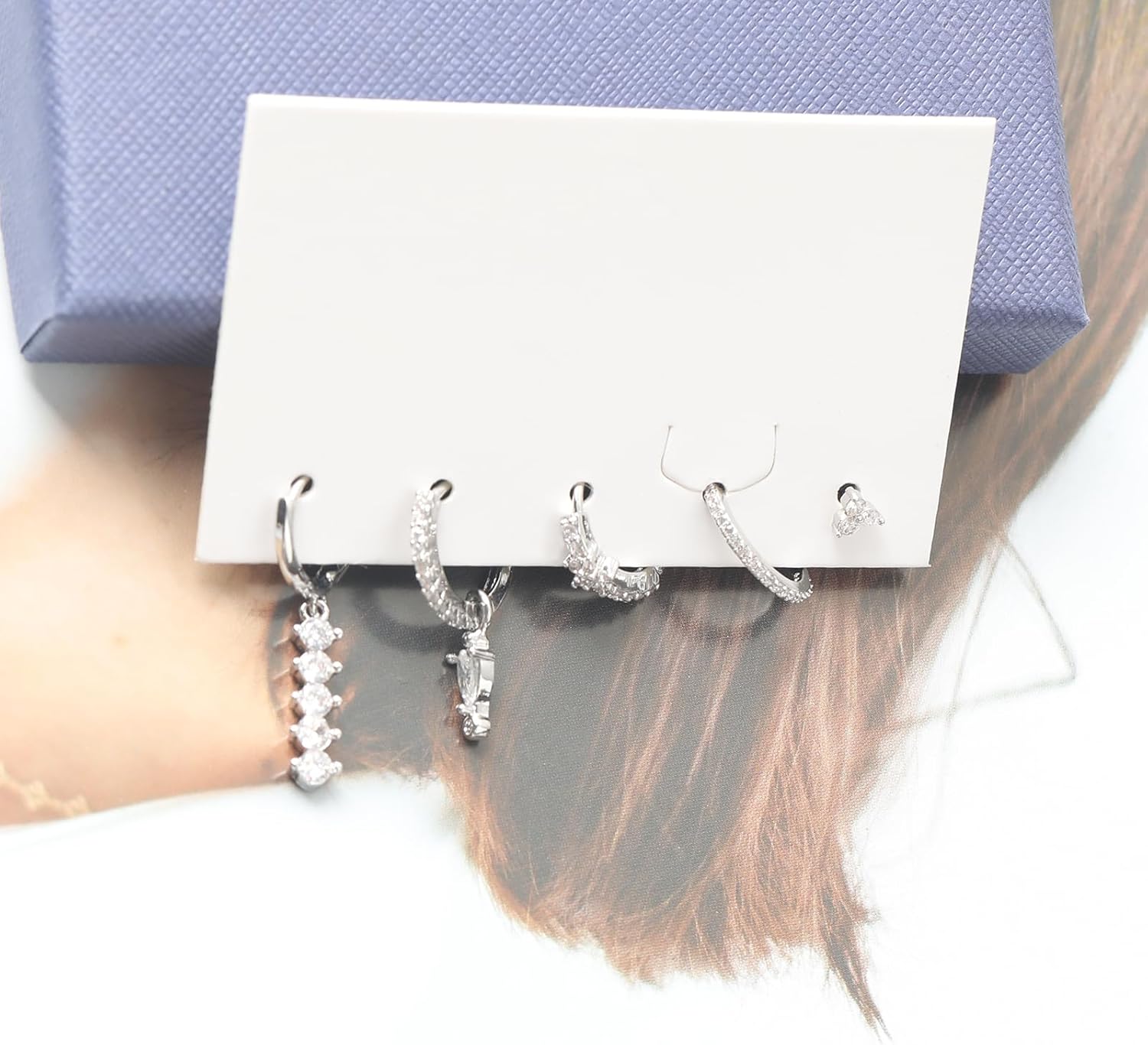 Detalle de Boucles d'oreilles Argent pour Femme – Ensemble Creoles petites et Zirconium Cubique, plaqué or 14K, hypoallergéniques