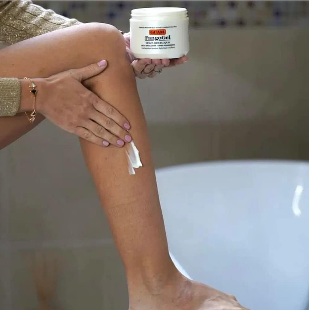 Detalle de Guam Fangogel F.I.R. Contro la cellulite senza risciacquo – nanosfere lipotattive, azione caldo-freddo (300 ml)