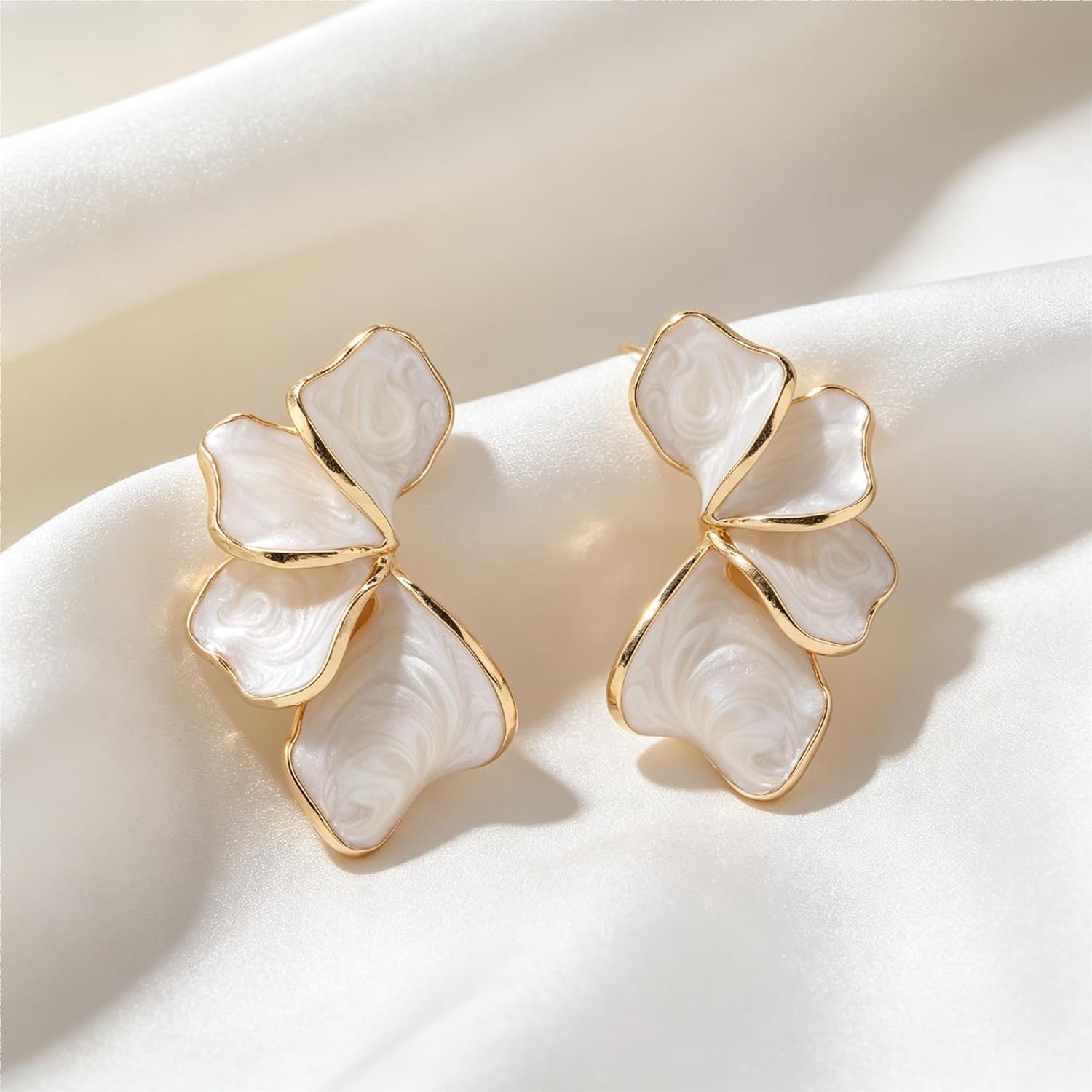 Detalle de Gold-Plated Flower Earrings, Large Floral Design