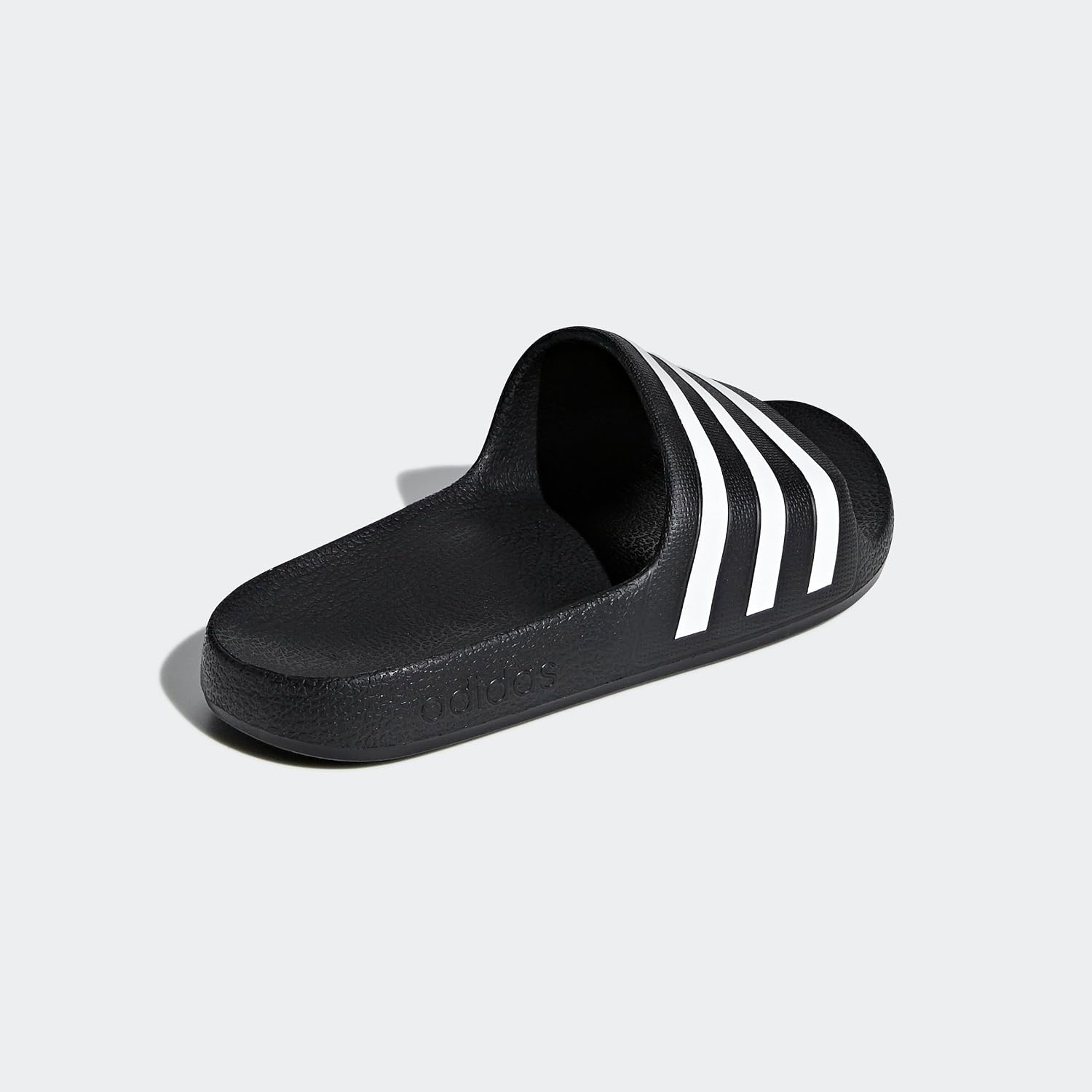 Detalle de adidas Unisex Kinder Adilette Aqua Slides Kids – Core Black/Cloud White, 33 EU