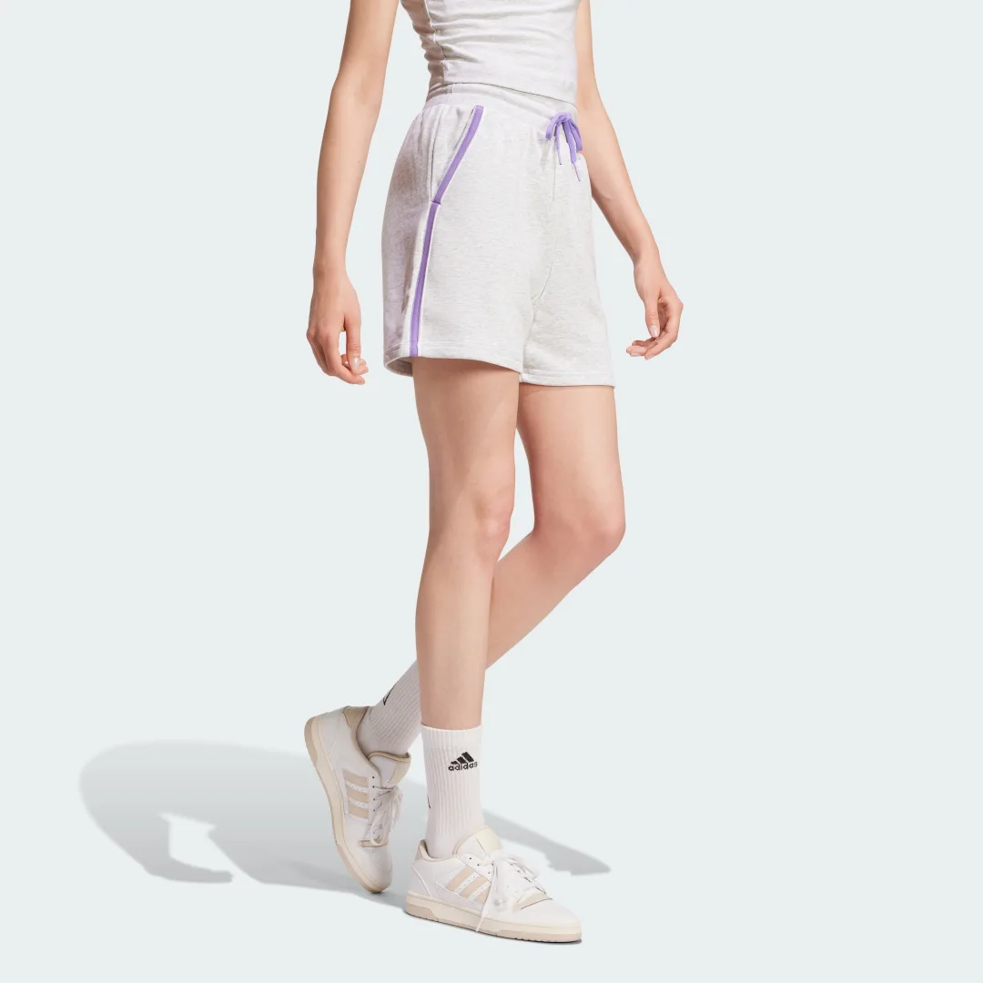 Detalle de Pantalón corto Essentials Color Pop French Terry de Adidas – Gris