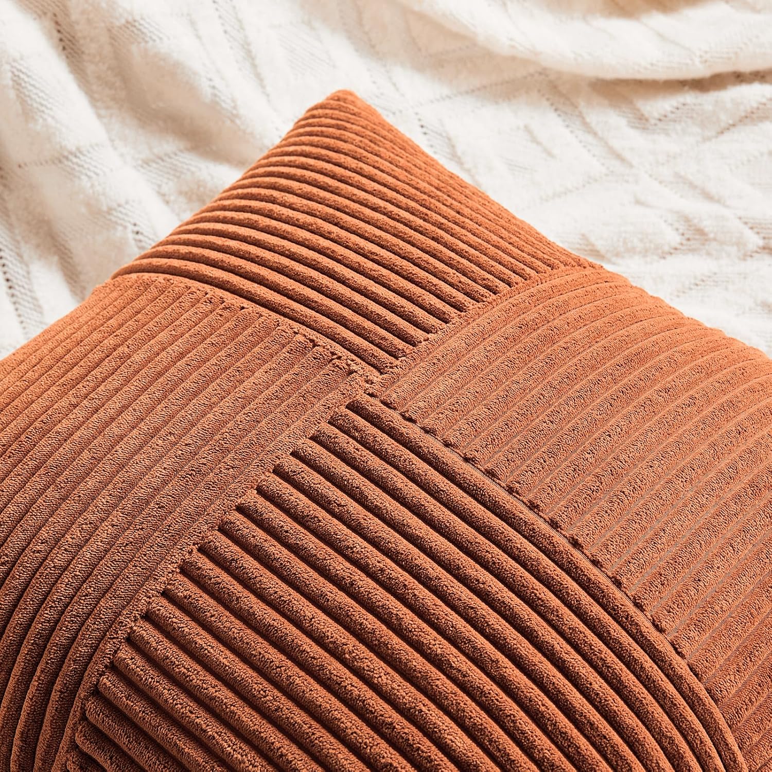 Detalle de FDTERN 2er Set Rostrot Kordsamt-Kissenbezüge 40x40 cm – Weich, Modern, Deco-Kissen