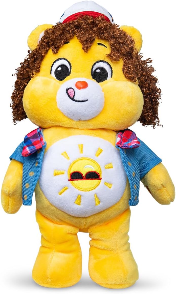 Thumbnail 3 de Basic Fun Care Bears x Stranger Things Funshine Bear as Dustin 22 cm plush (Limited Edition)