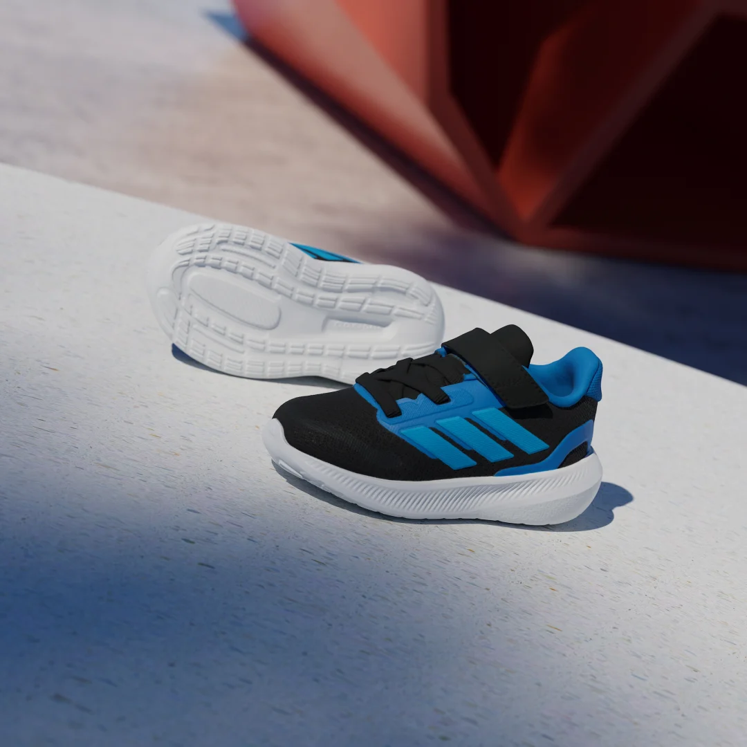 Detalle de Adidas Runfalcon 5 Kids – zapatilla negra para peques activos