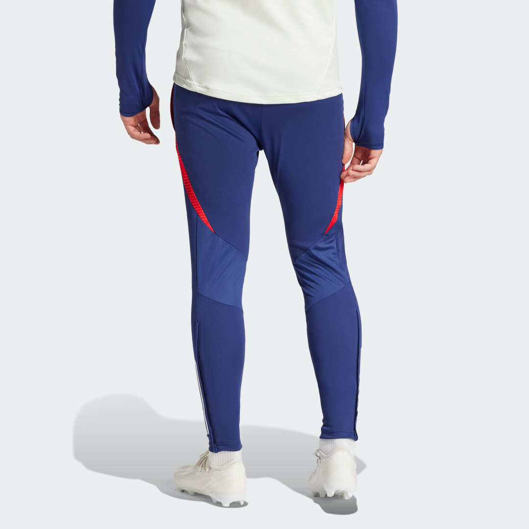 Detalle 2 de Pantalón entrenamiento Olympique de Lyon Tiro 24 de Adidas – azul