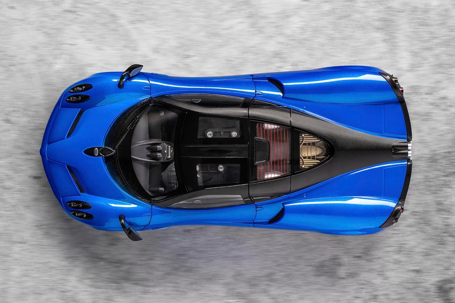 Detalle de Carson 500404306 Pagani Huaira – samochód RC 1:14, 2,4 GHz, LED, niebieski