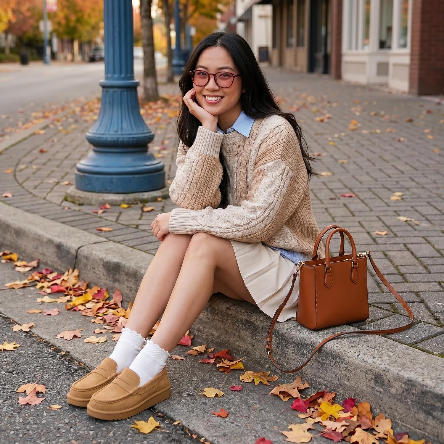 Thumbnail 5 de Cushionaire Ollie Suede Clogs with Memory Foam 🚶‍♀