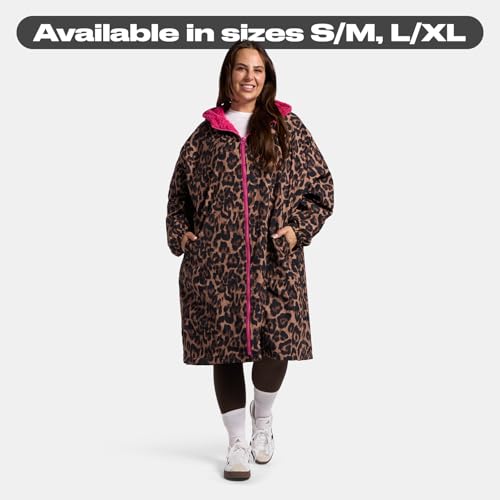 Thumbnail 7 de OHS Women's Changing Robe Jacket, Pink Leopard Print, Waterproof, S/M