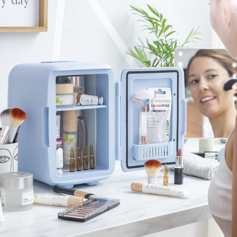 Detalle 2 de innovagoods Mini Nevera cosméticos 4 L