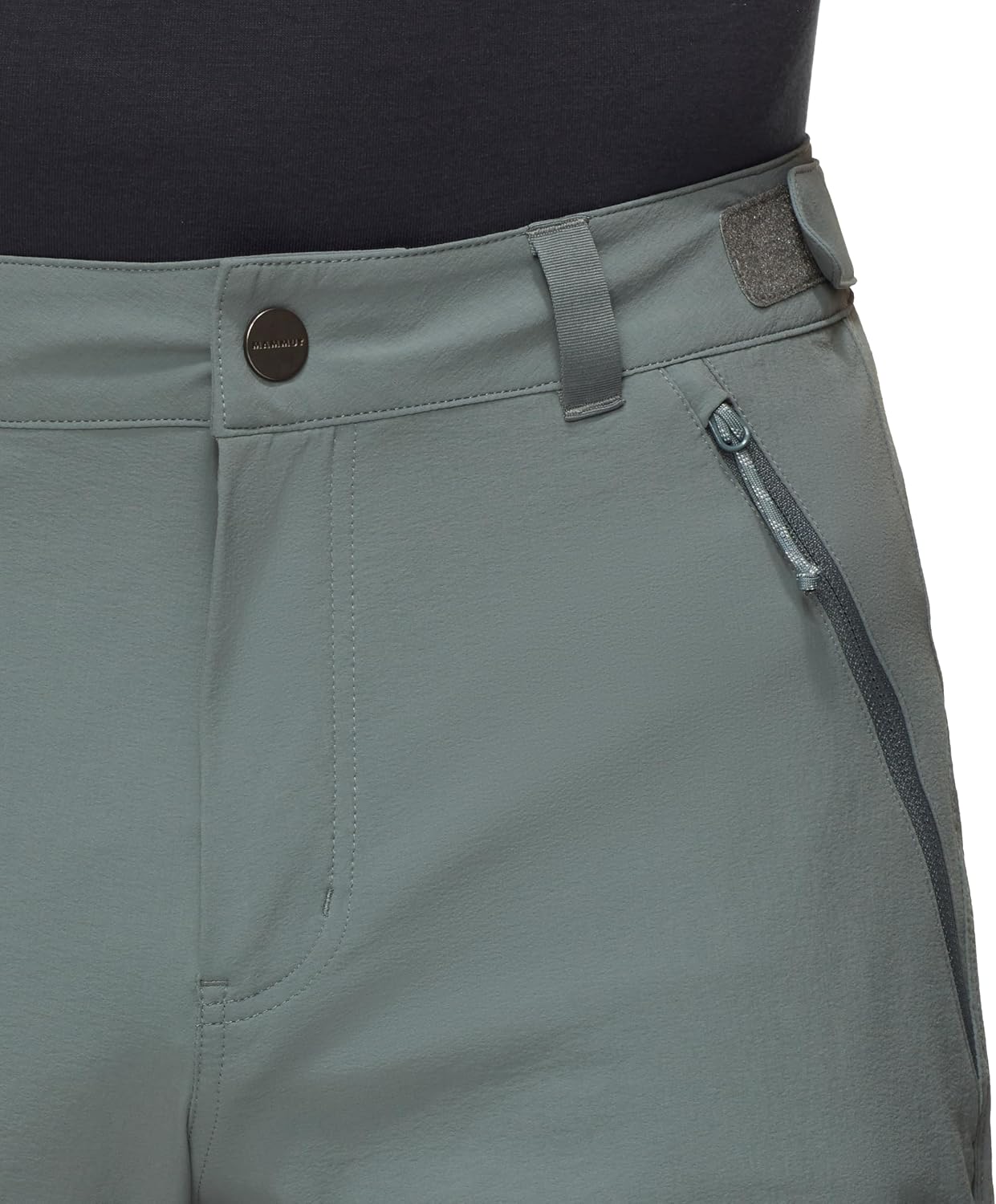 Detalle de Mammut Runbold Shorts: libertà di movimento e comfort per attività outdoor