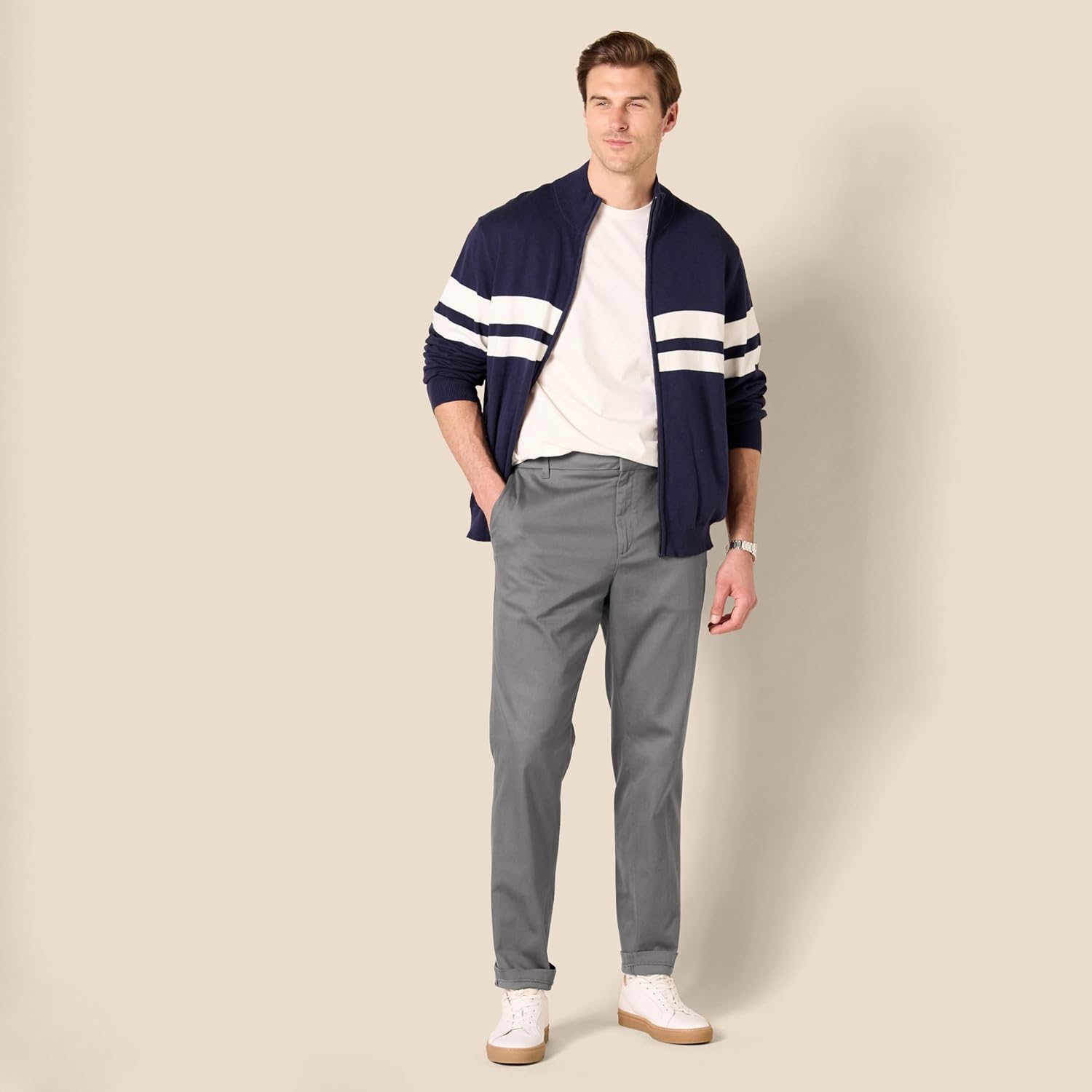 Thumbnail 6 de Amazon Essentials Men's Slim-Fit Wrinkle-Resistant Flat-Front Stretch Chino Trousers