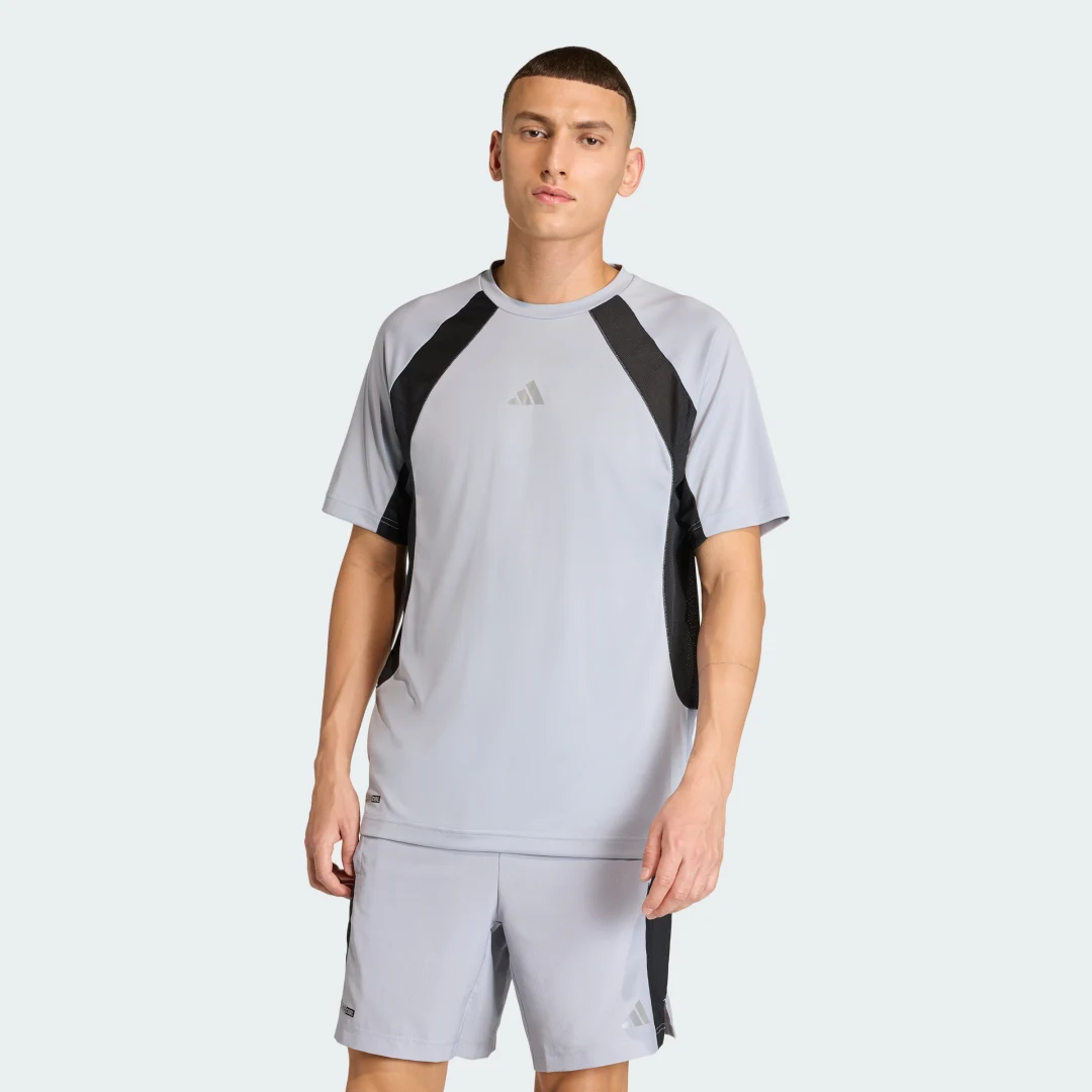 Detalle de Camiseta Adidas Tech Apparel CLIMACOOL Gris – comodidad y ligereza para entrenar