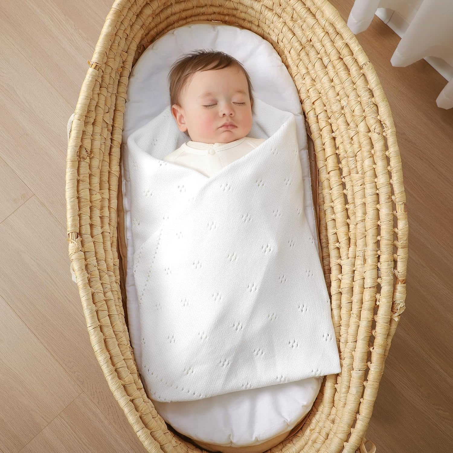 Detalle de DovFanny 100% Cotton Baby Blanket: Soft Knitted Crochet Cellular Cover for Newborns