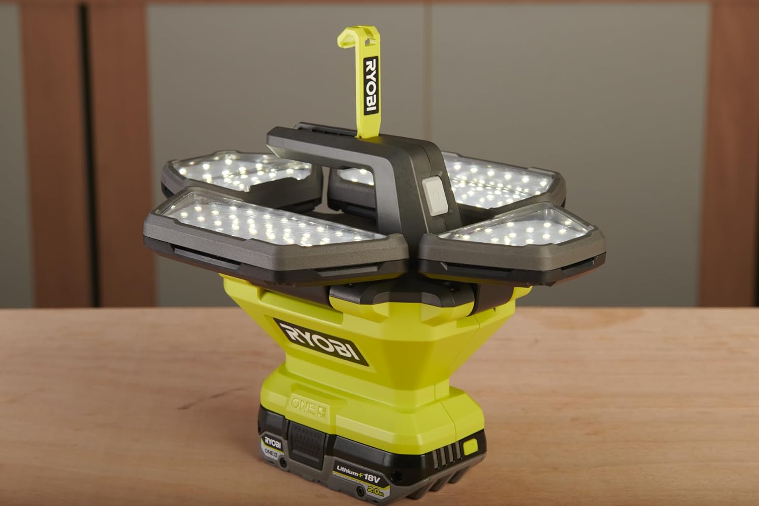 Thumbnail 5 de RYOBI R18L360-0 18V ONE+ Cordless LED 360 Luce: illuminazione potente e versatile per ogni ambiente