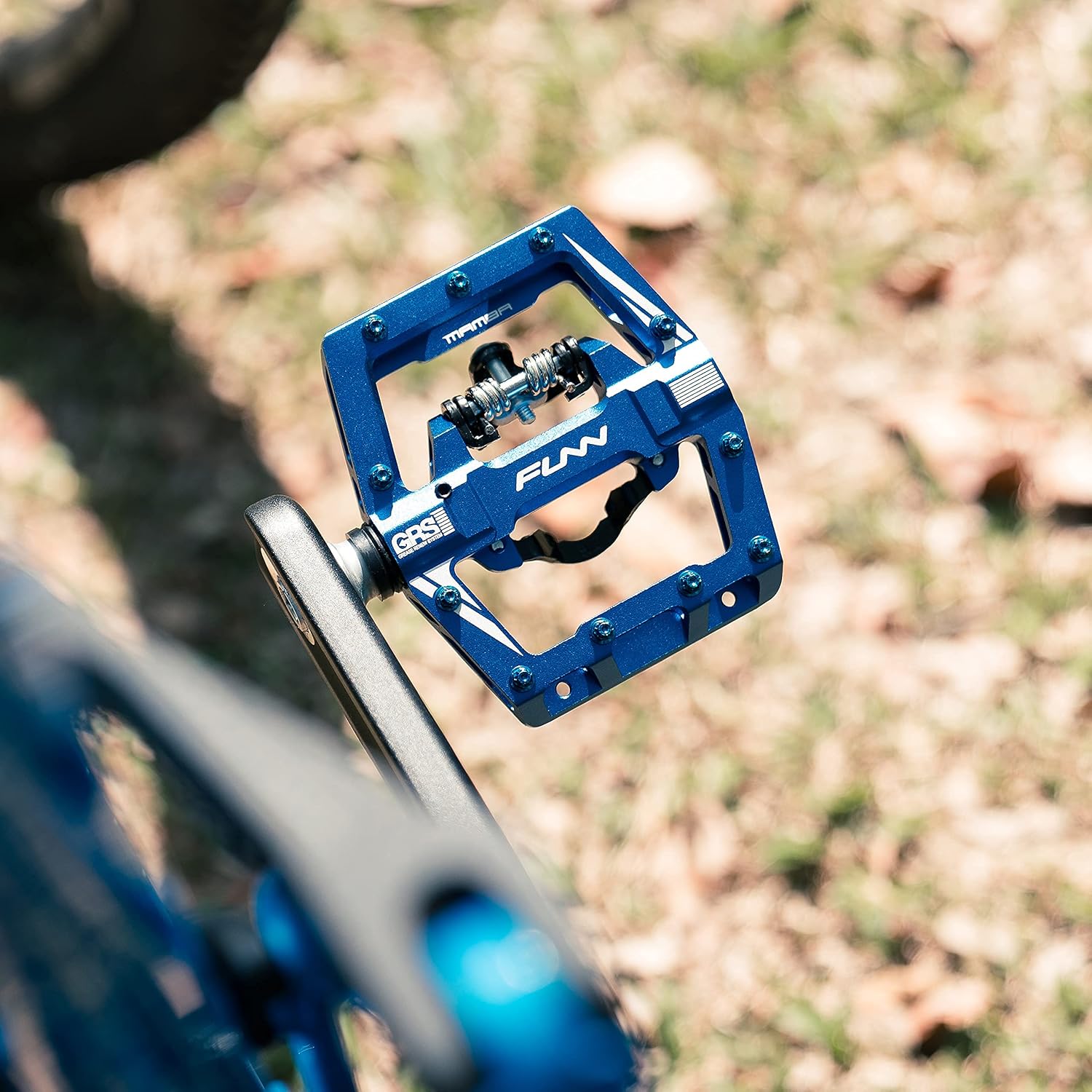 Detalle de Funn Mamba S : Pédales VTT Clipless à Clip Simple Face, compatibles SPD – Axe CrMo 9/16