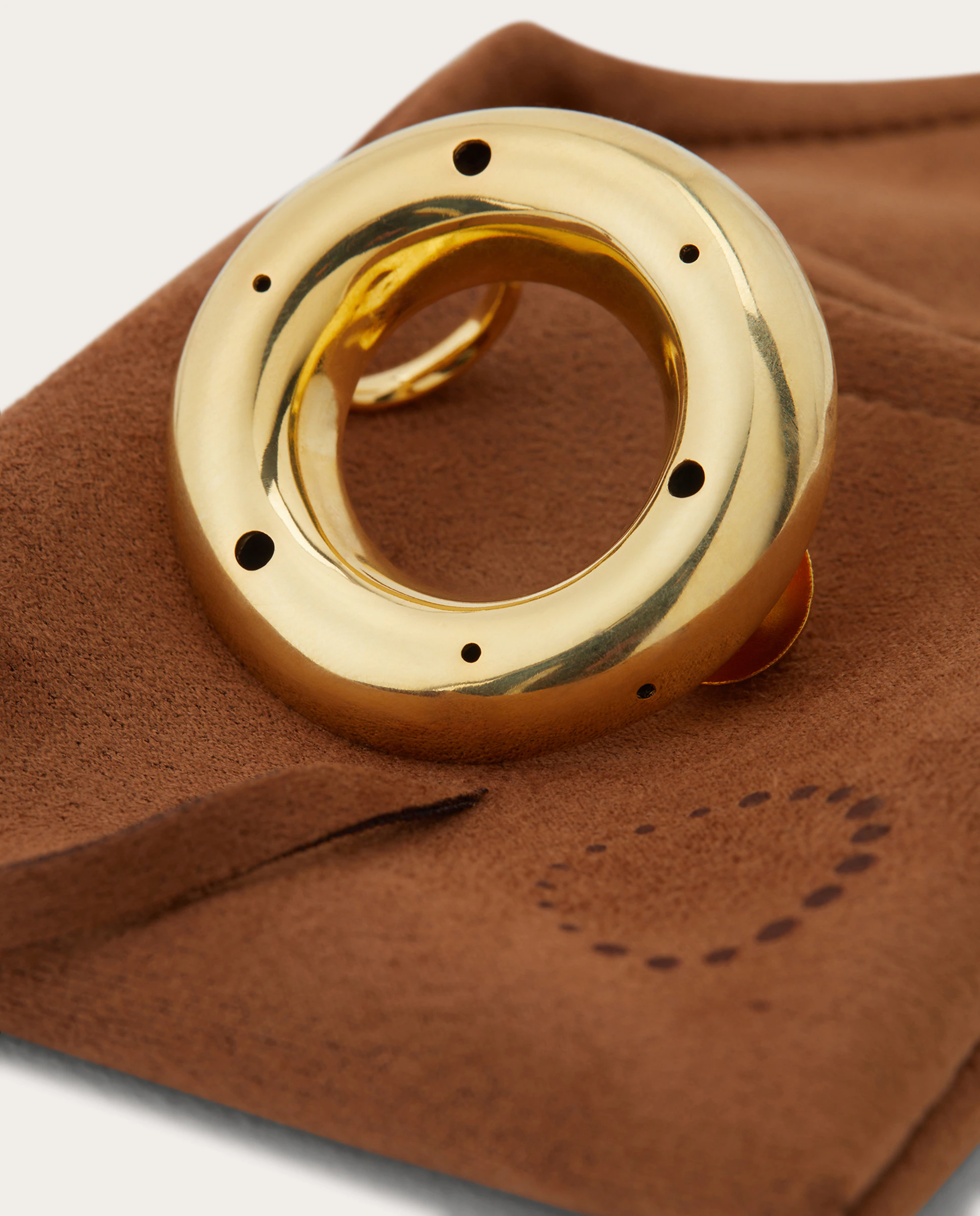 Thumbnail 3 de Paula Mendoza Big Donna, pendientes elegantes 🎧