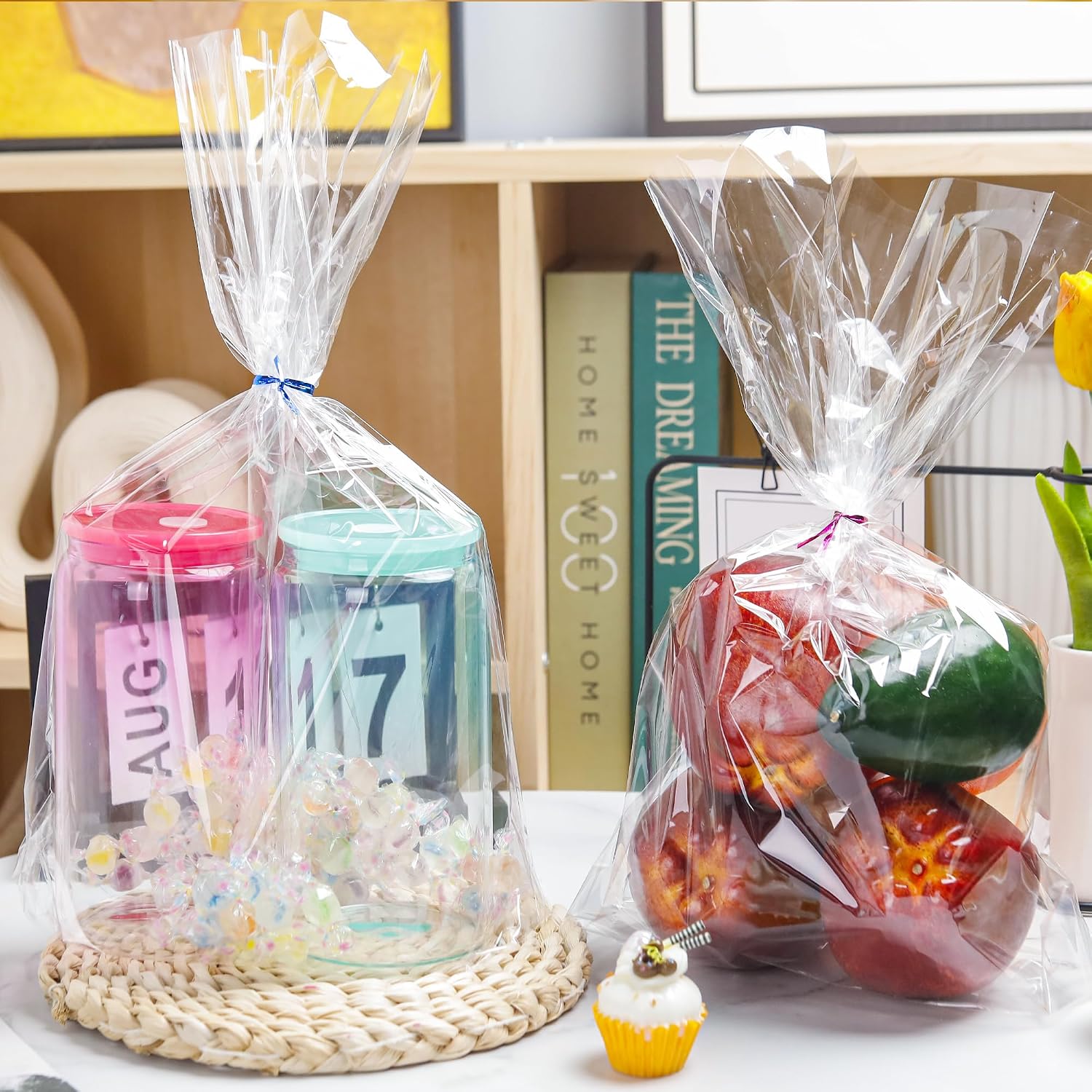 Detalle 2 de NPLUX 100 Pack Clear Flat Bottom Cellophane Treat Bags with Twist Ties (8x11x3.15 in)
