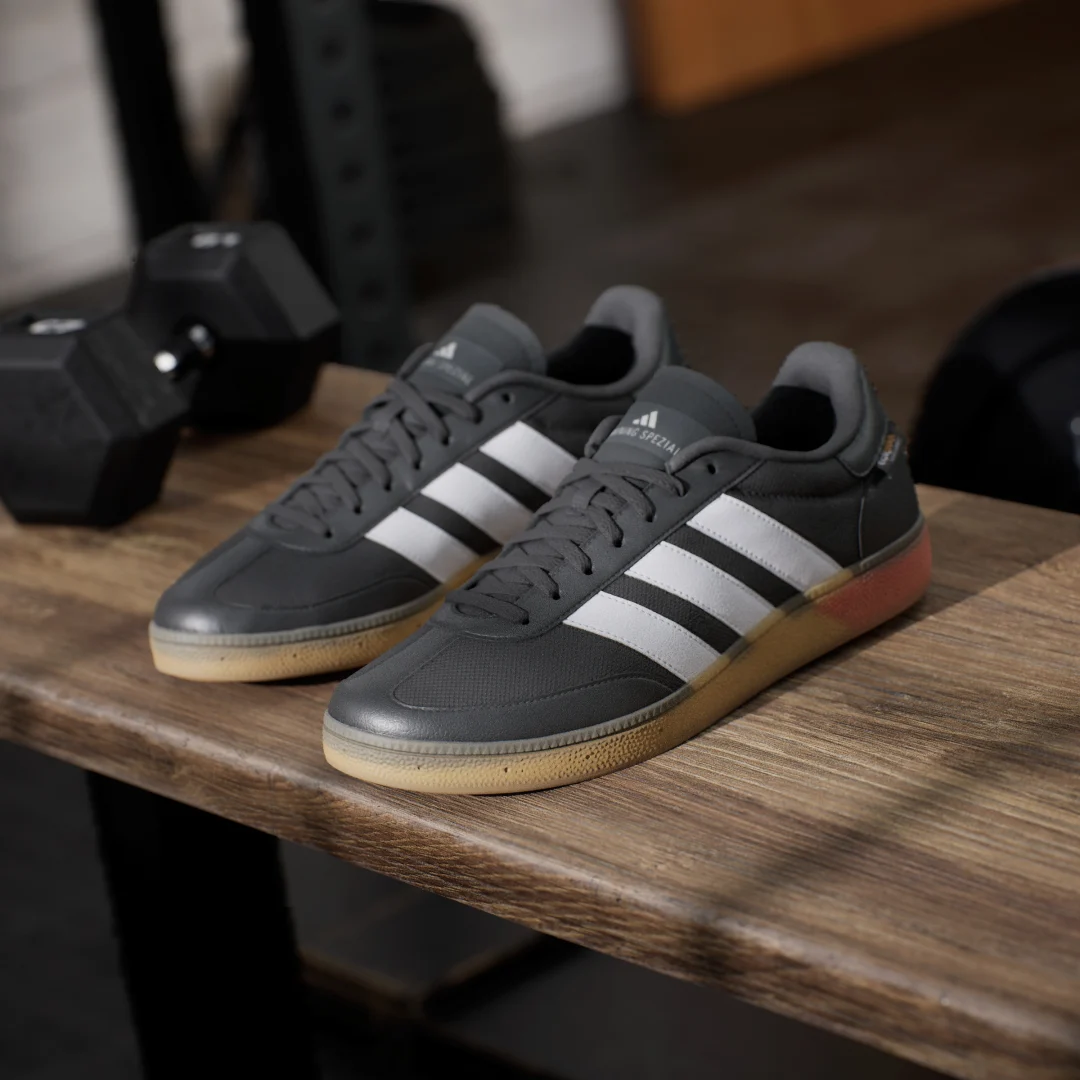Detalle de Adidas Zapatilla de entrenamiento Spezial: comodidad y flexibilidad para tus sesiones
