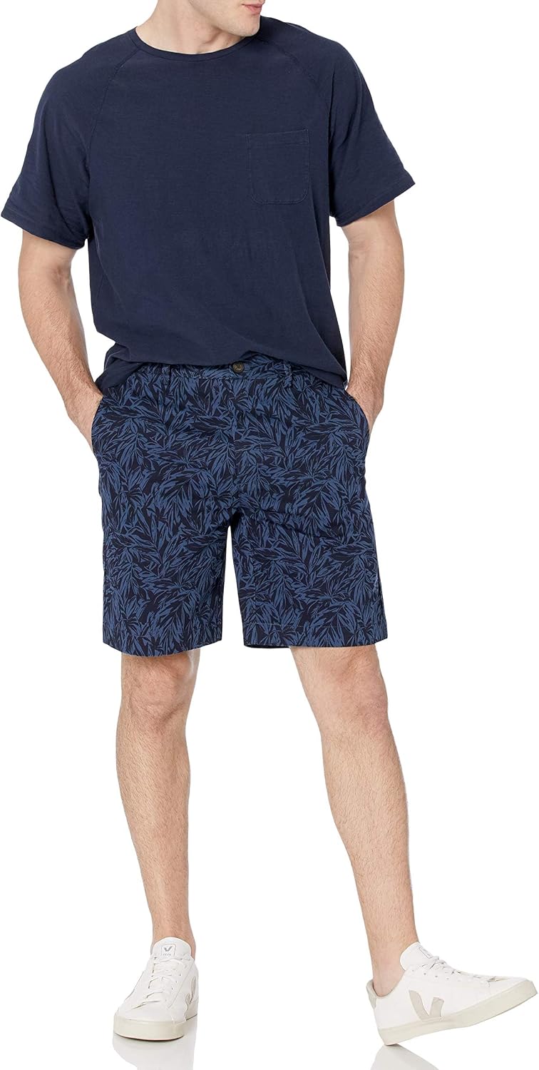 Detalle 2 de Amazon Essentials Men's Classic Fit 9" (23cm) Pocketed Chino Shorts