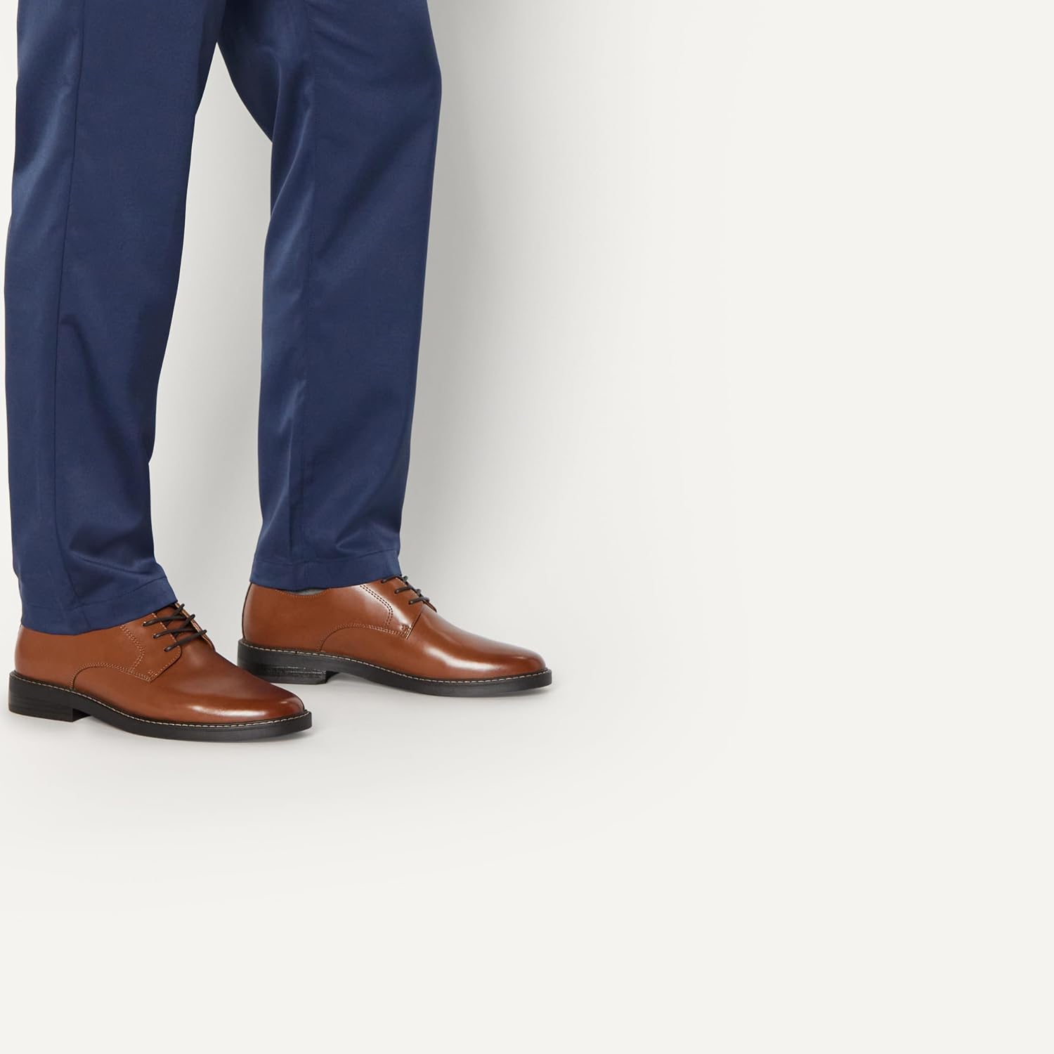 Thumbnail 2 de Amazon Essentials Herren Derby-Business-Schuhe, Runde Zehenpartie – Schnürverschluss