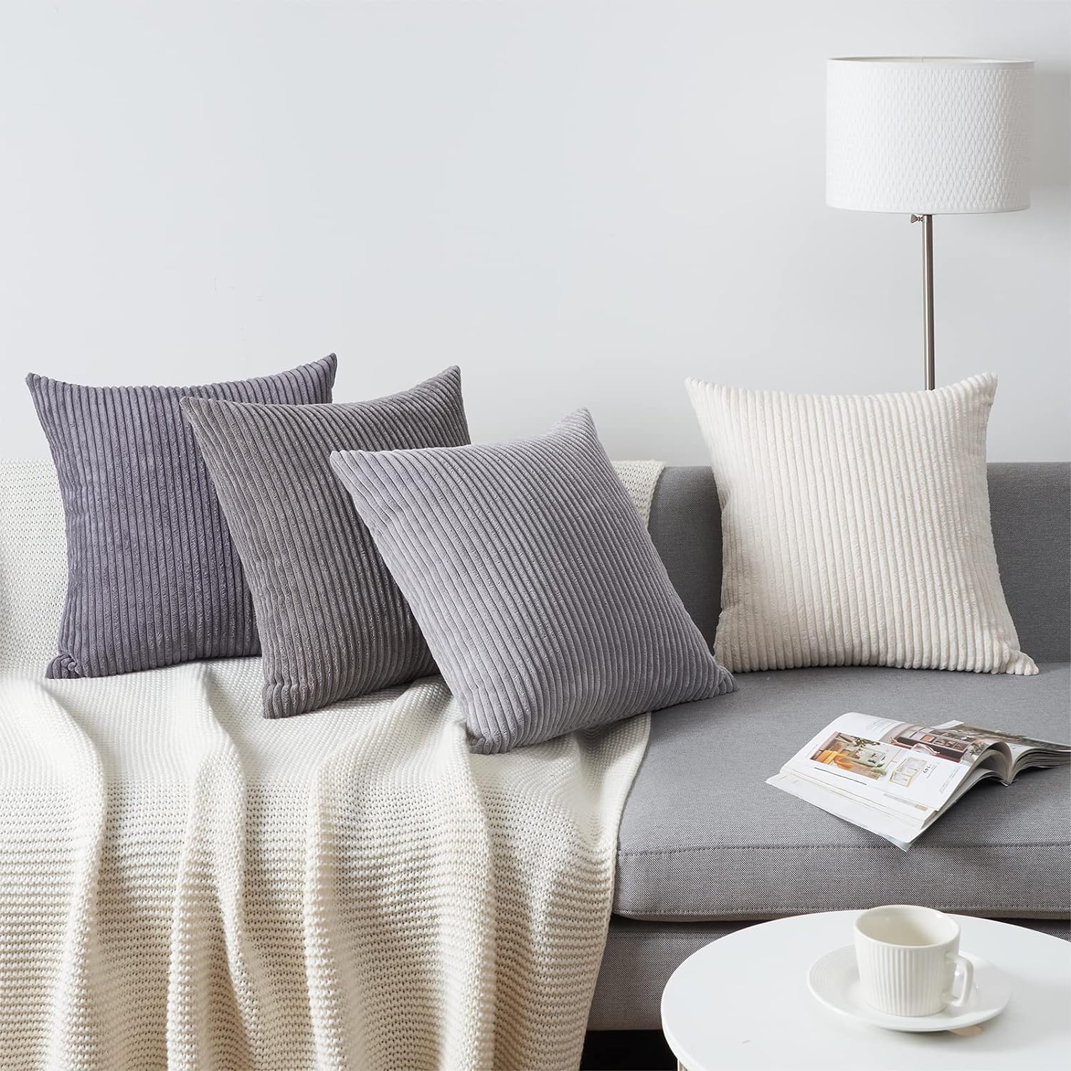 Detalle 2 de Topfinel Grey Cushion Covers 60 x 60 cm – 4-Piece Corduroy Cushion Cover Set