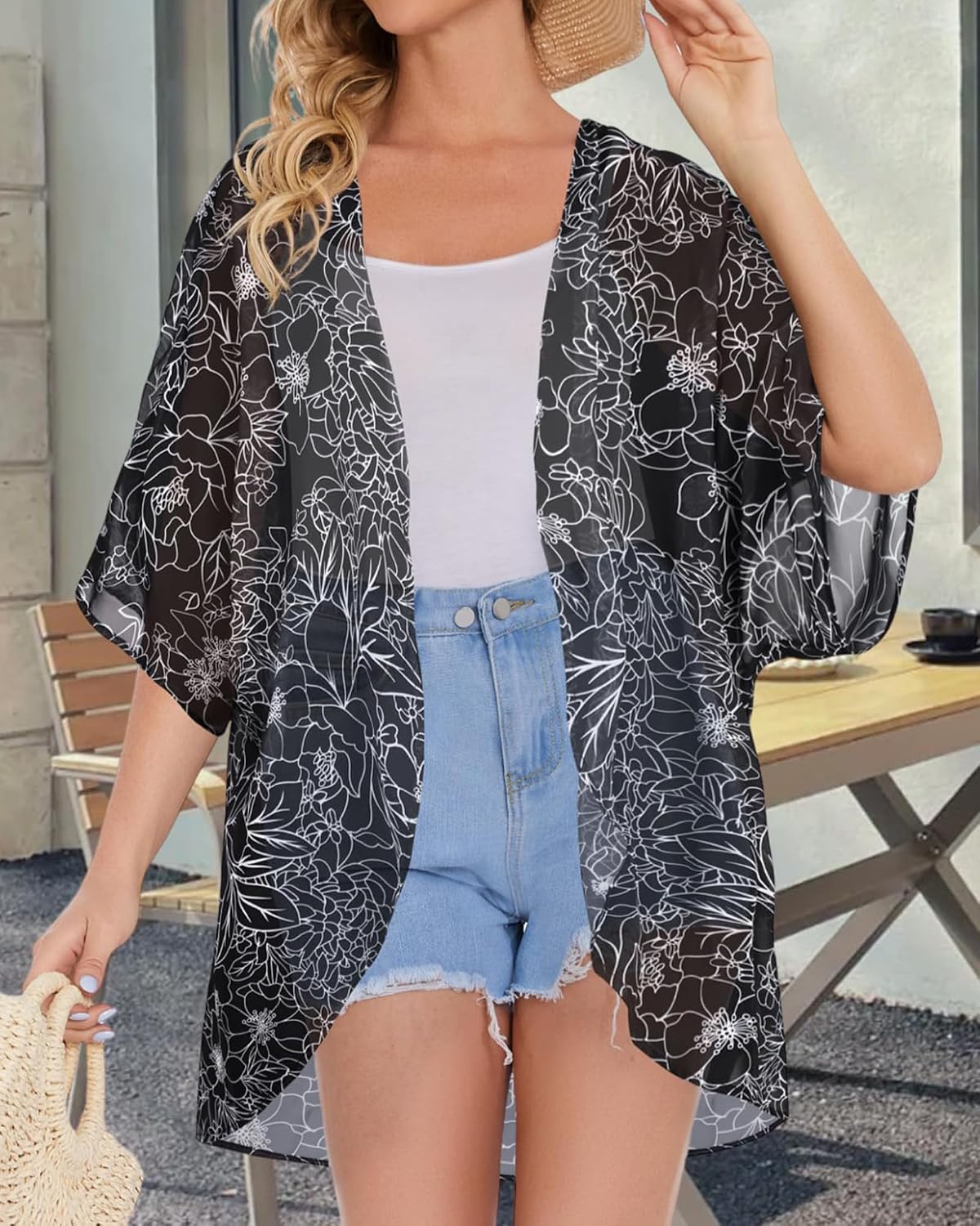 Detalle 1 de CHICGAL kimono cardigan Floral cover-up