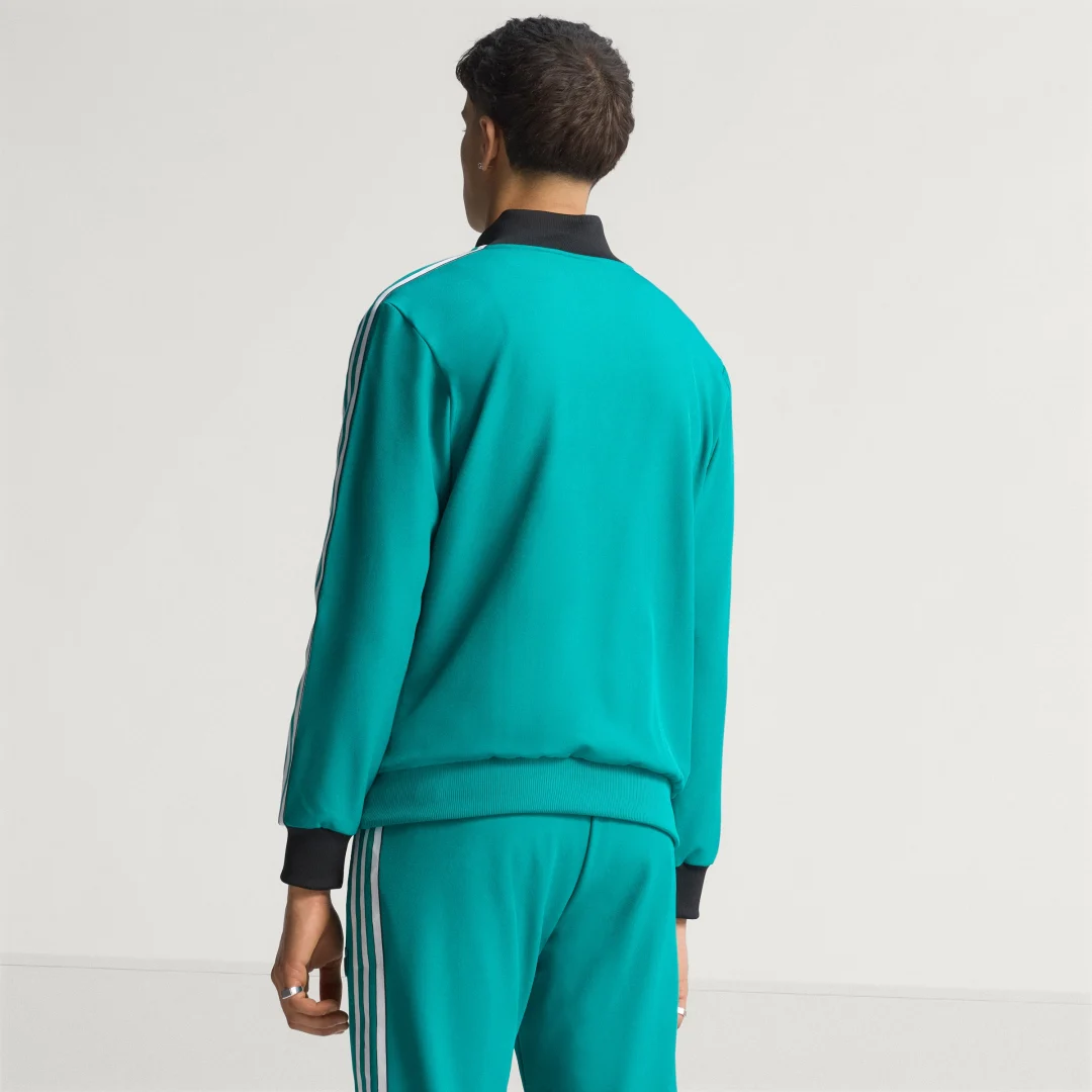 Detalle de Chaqueta deportiva Liverpool FC Terrace Icons de Adidas – color verde