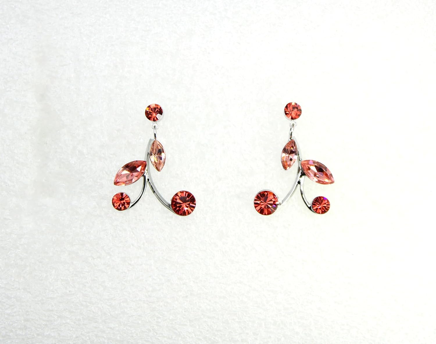 Detalle 2 de Faship Necklace and Earrings Set in Coral