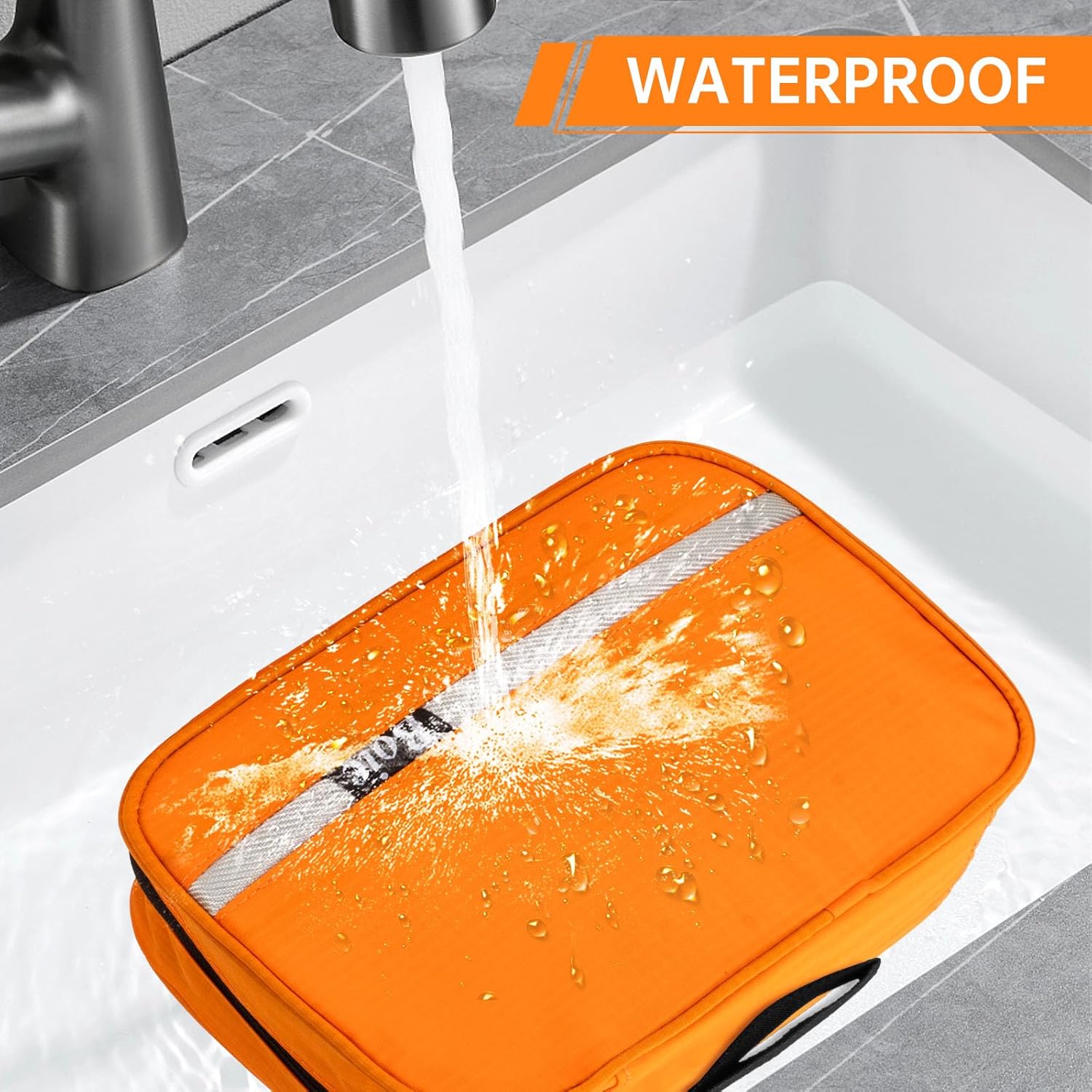 Detalle de Boic Hanging Toiletry Bag Waterproof, Large — 28 x 12 x 21 cm
