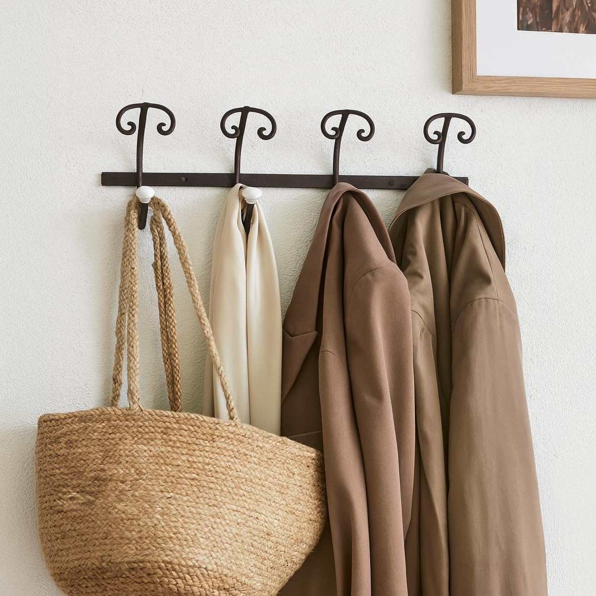 Detalle 1 de Baroni Home Appendiabiti da Parete Shabby Chic Nero – Ferro battuto, 4 ganci doppi, 8 posti