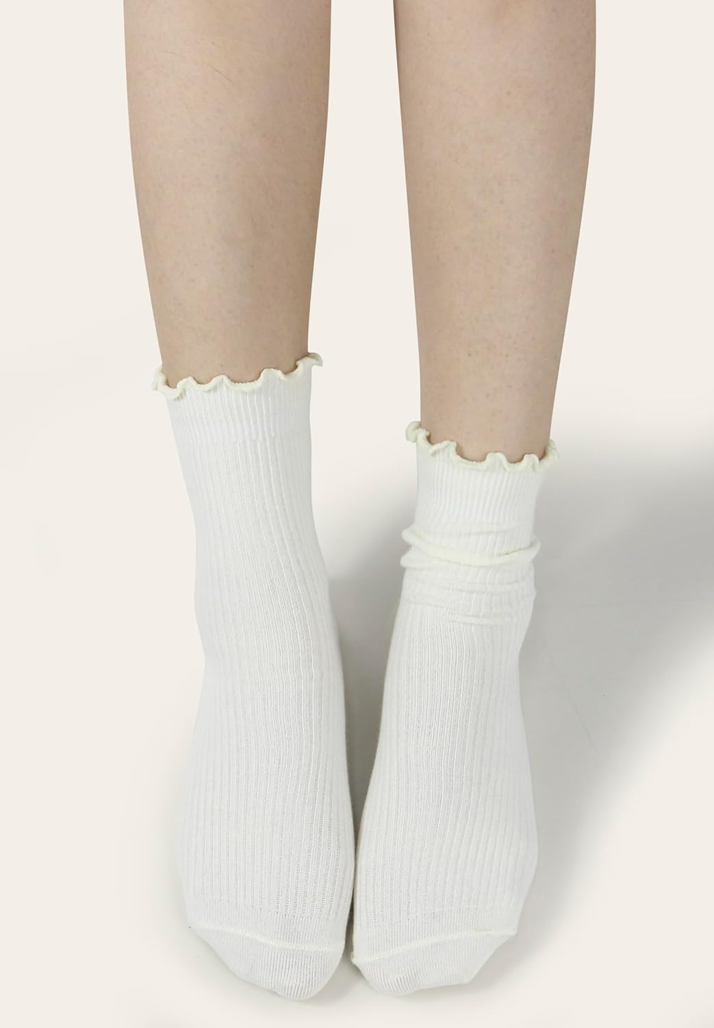 Thumbnail 4 de BomKinta Ruffle Socks for Women – Lightweight Cotton Turn-Cuff Crew Socks
