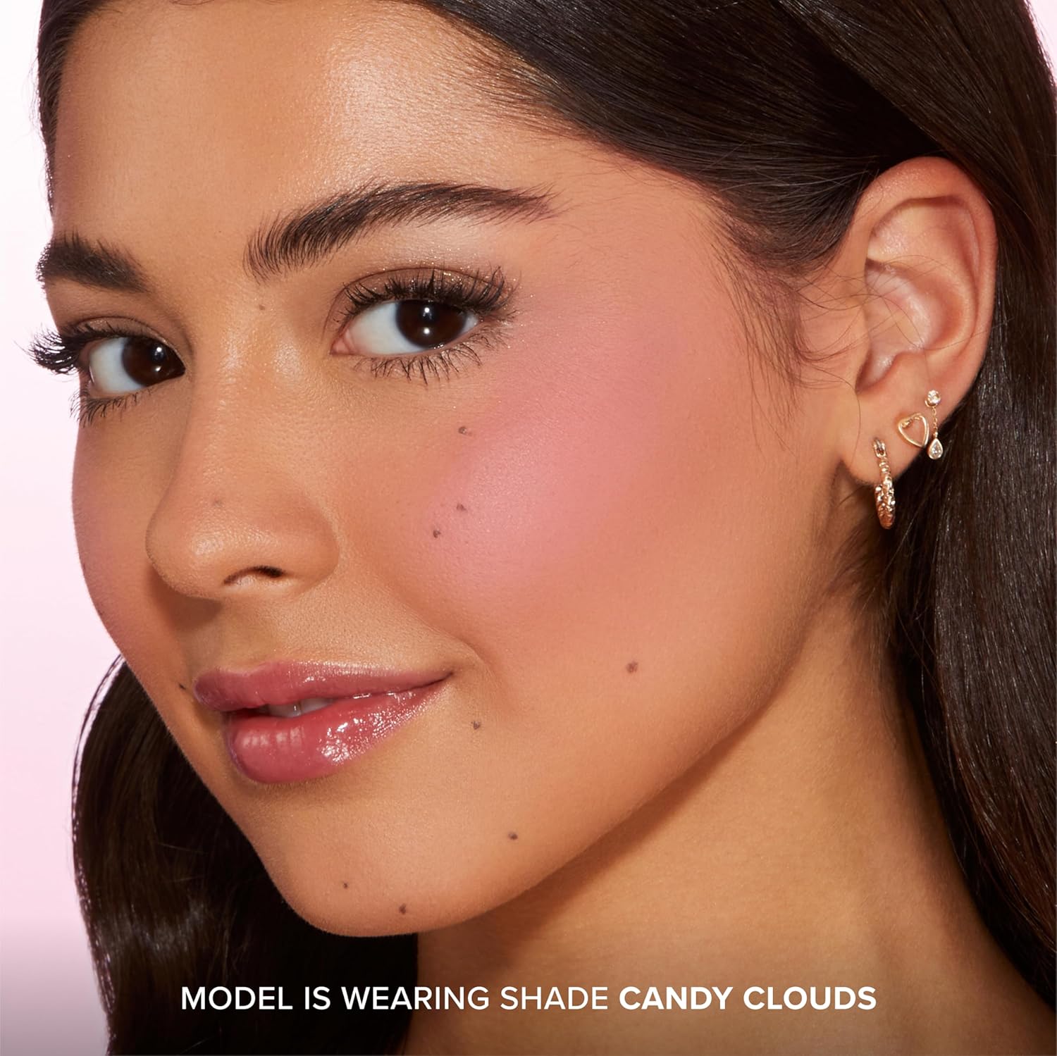 Detalle 2 de Too Faced Cloud Crush Blush – Buildable, Blendable, High Pigment Colour (Vegan) 5.2ml