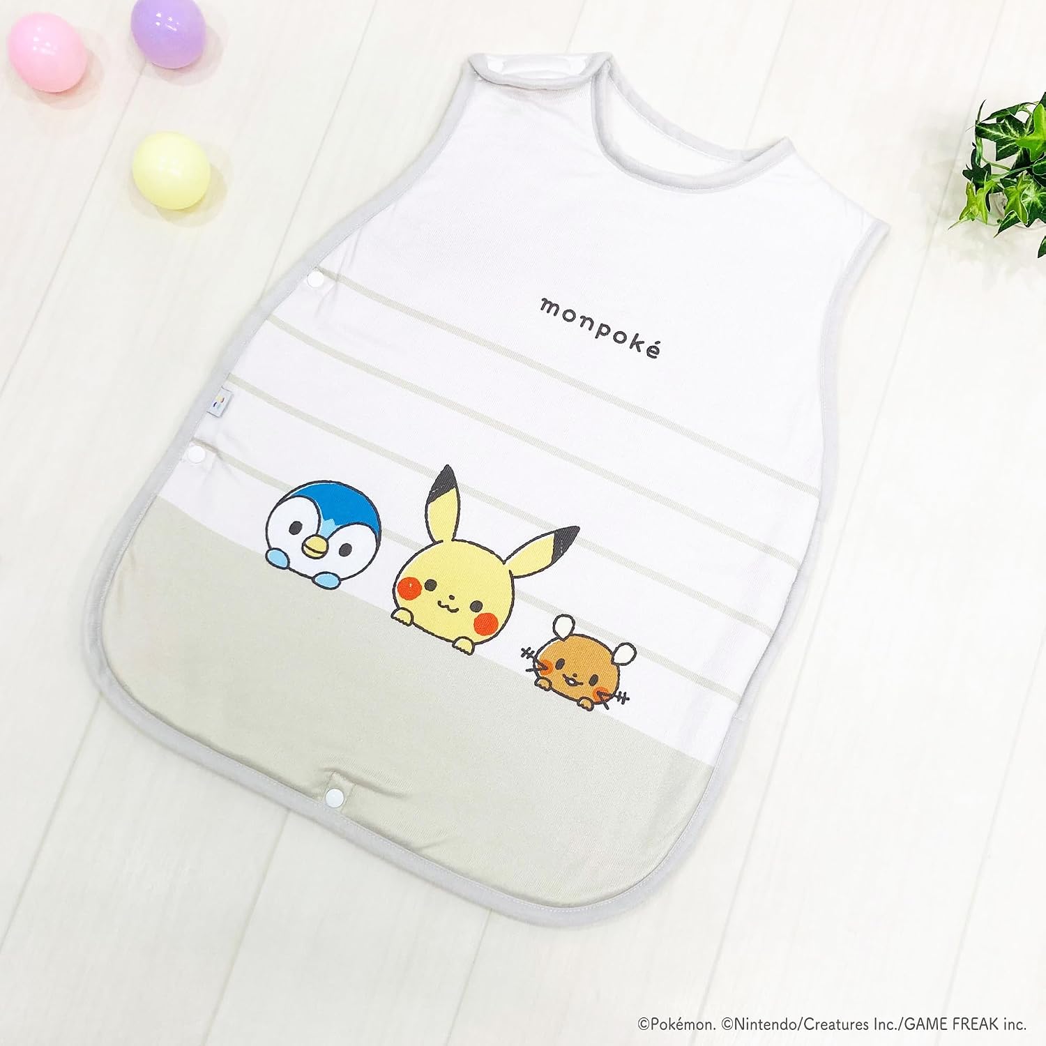 Detalle de MORIPiLO モンポケ ピカチュウ ベビー用スリーパー 45x60cm シープボア・ベージュ