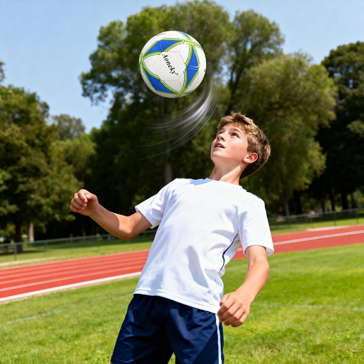 Detalle 2 de Aoneky soccer-ball Size 3 Soccer Ball with Pump, 7-Inch Synthetic
