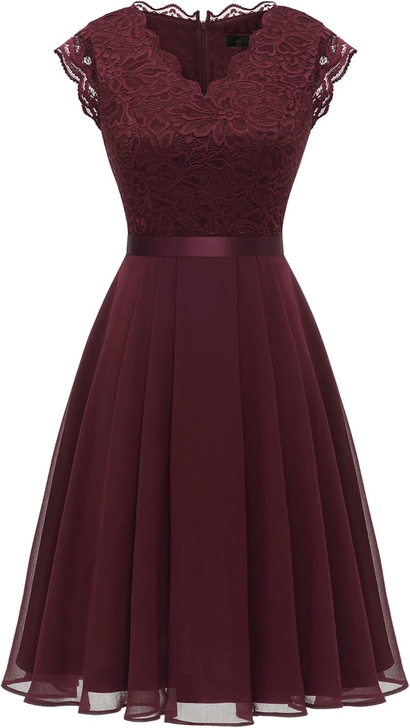 Robe de demoiselle d'honneur en dentelle courte