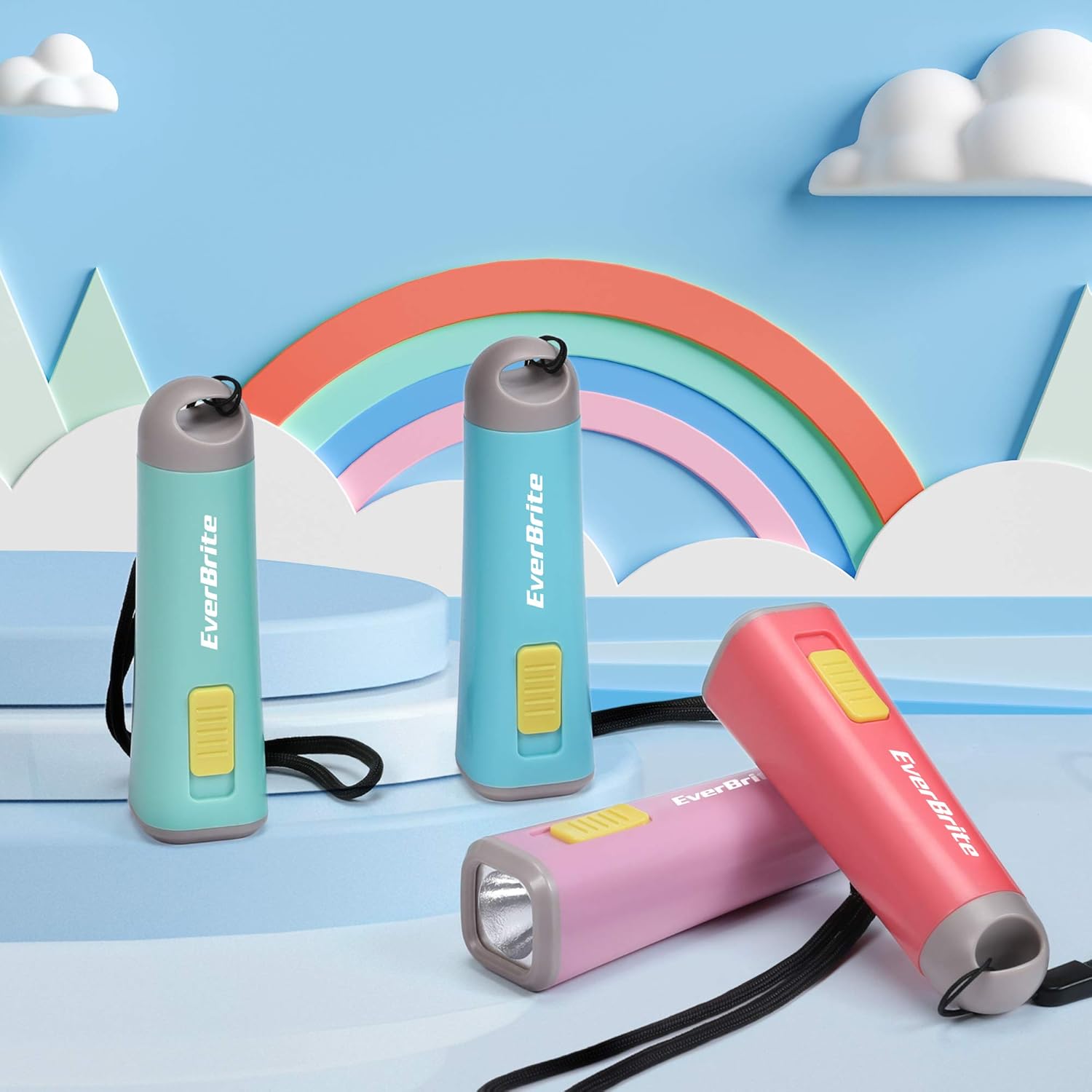 Thumbnail 6 de EverBrite Mini Lampe de Poche LED (Rouge Corail) — 46 g, 30 lumens, lumière jaune, avec 3 piles AAA incluses