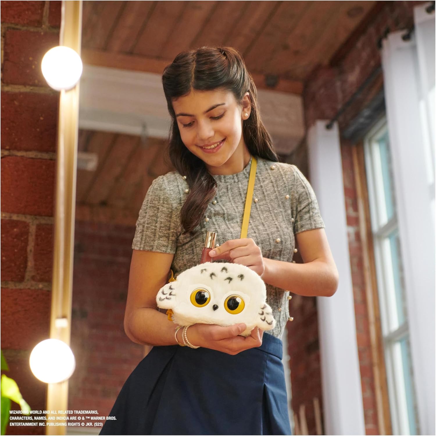 Thumbnail 1 de Wizarding World Harry Potter Hedwig Purse Pets interaktive Eulen-Umhängetasche mit über 30 Geräuschen