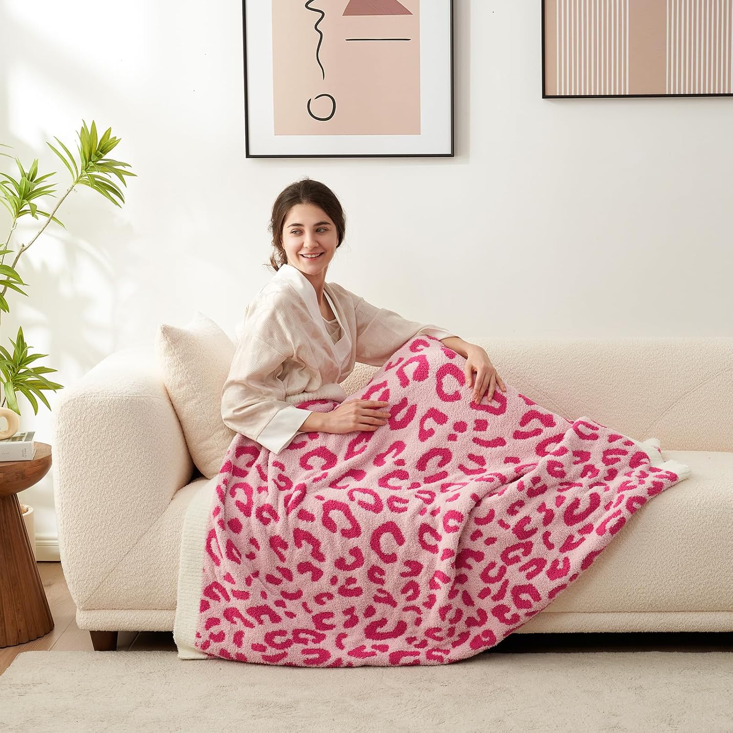 Detalle de Snuggle Sac SnuggleSacHeather Reversible Leopard Throw, Microfiber, 60" x 80