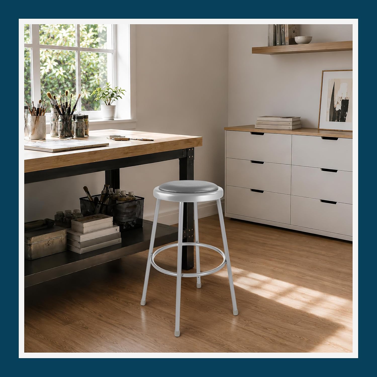 Detalle 2 de OEF Furnishings Padded Round Stool 18-inch